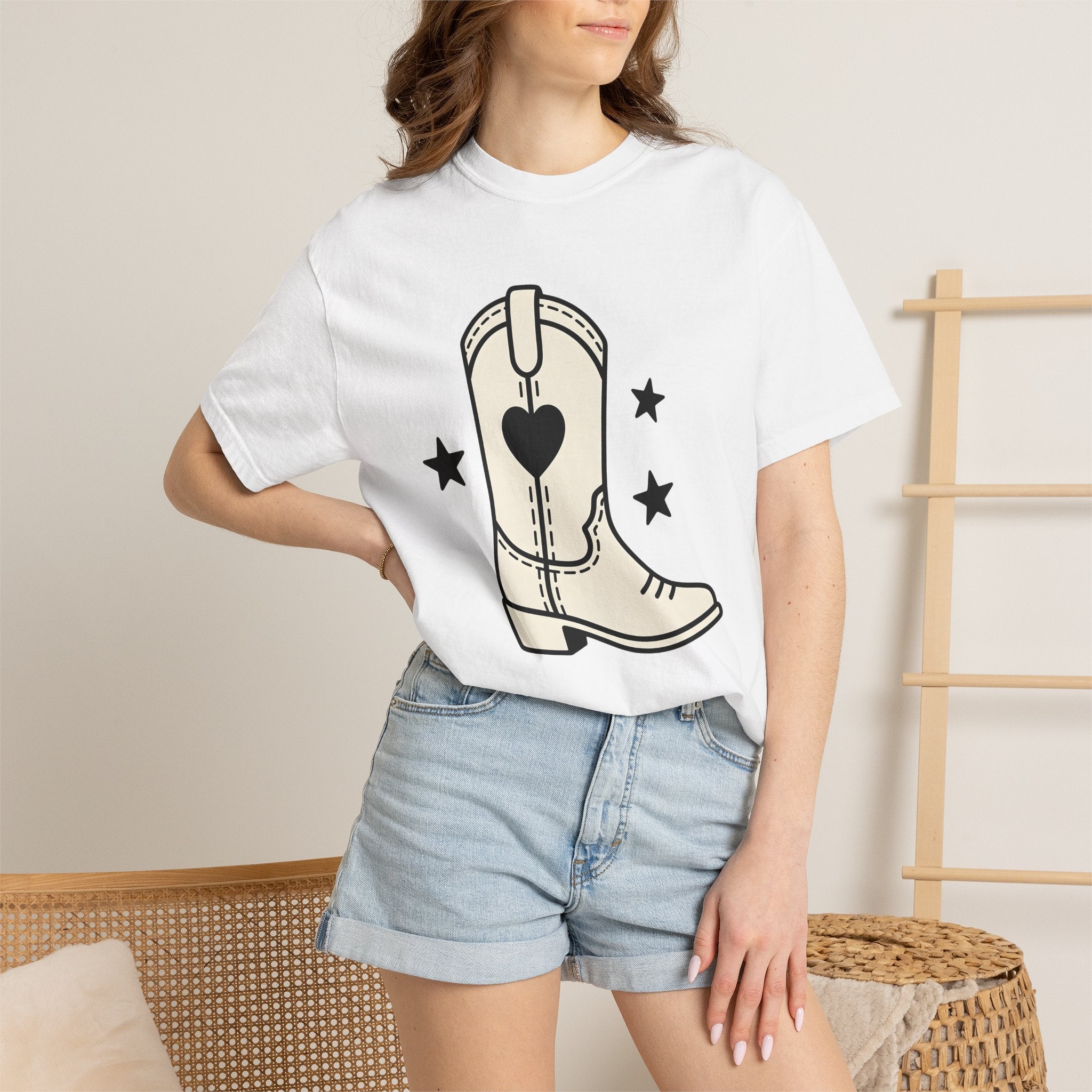 Western Boot Shirt Cowgirl Ranch Gift Women Vintage Tee Cowboy Boot T-Shirt Rodeo Fan Cowboy Boot Tshirt Farm Graphic Line Art Star Shapes