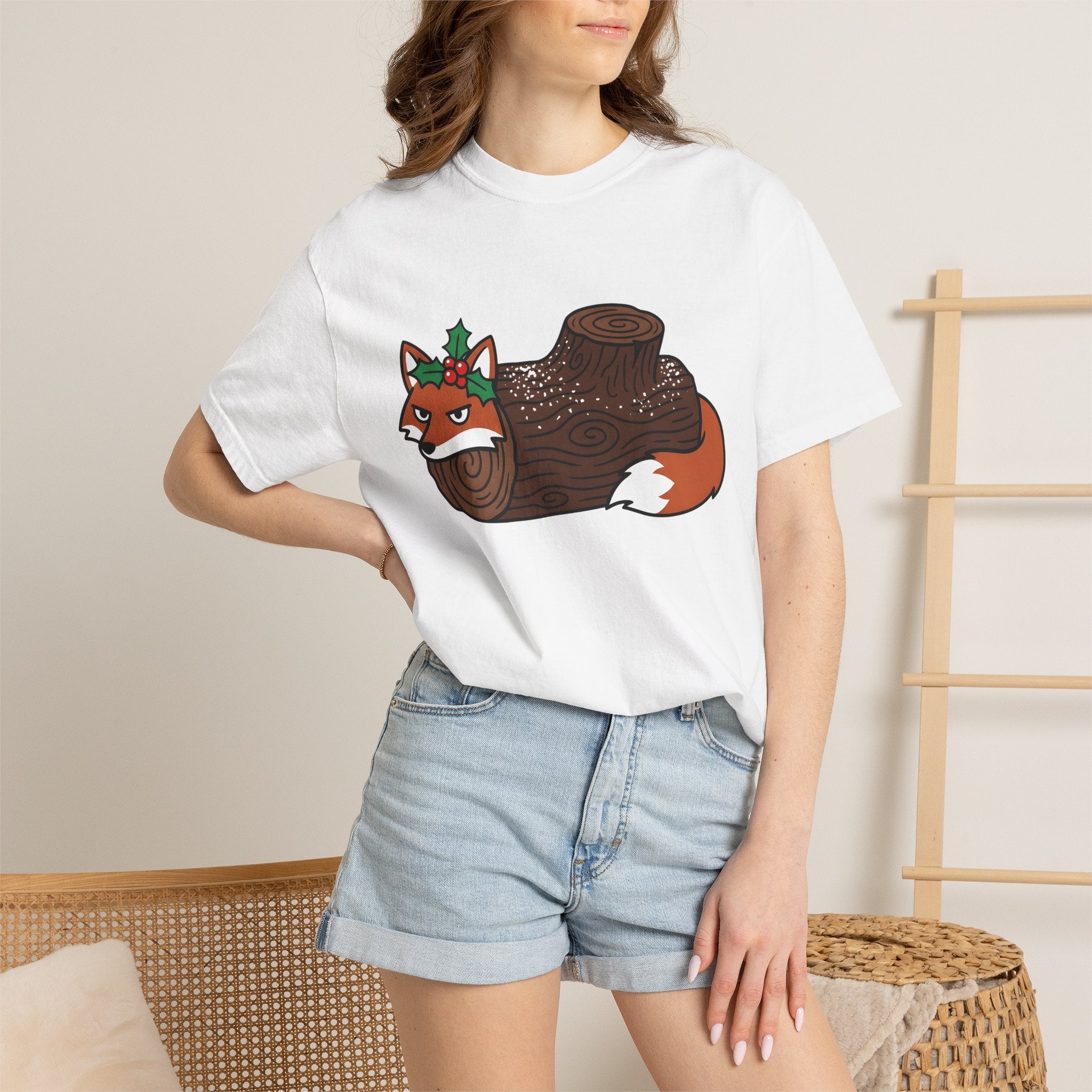 Fox Log Shirt Christmas Animal Gift Women Cartoon Tee Log T-Shirt Xmas Fan Comic Tshirt Wildlife Graphic Minimalist Holly Tshirt