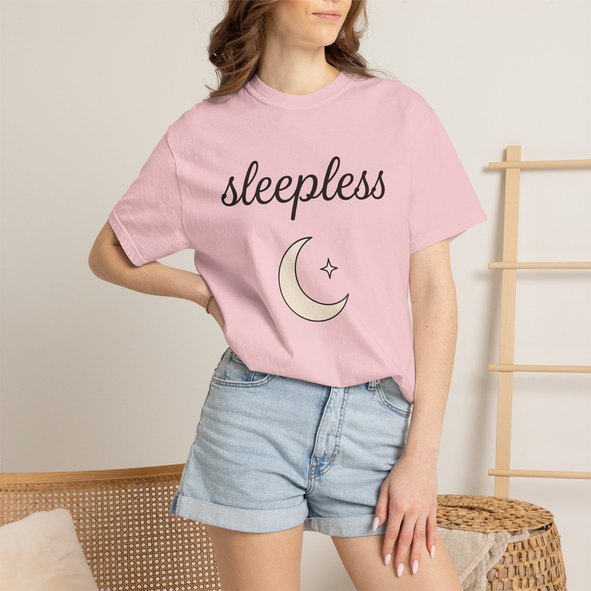 Crescent Moon Shirt Moms Astrology Gift Women Minimal Tee Lunar T-Shirt Mother Enthusiast Simple Tshirt Zodiac Graphic Boho Star Tshirt