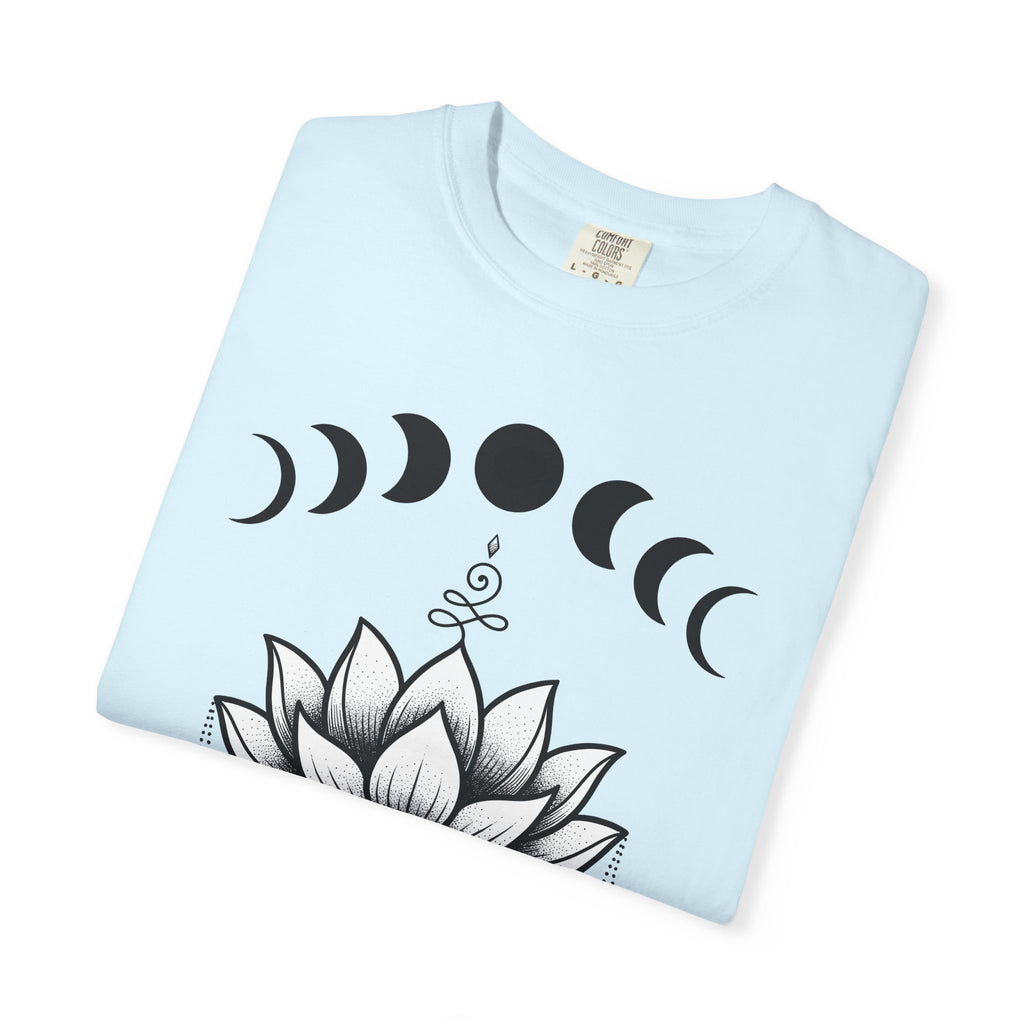 Lotus Flower Shirt Boho Chic Spiritual Gift Women Line Art Tee Waterlily T-Shirt Bohemian Enthusiast Illustration Graphic Mystical Design