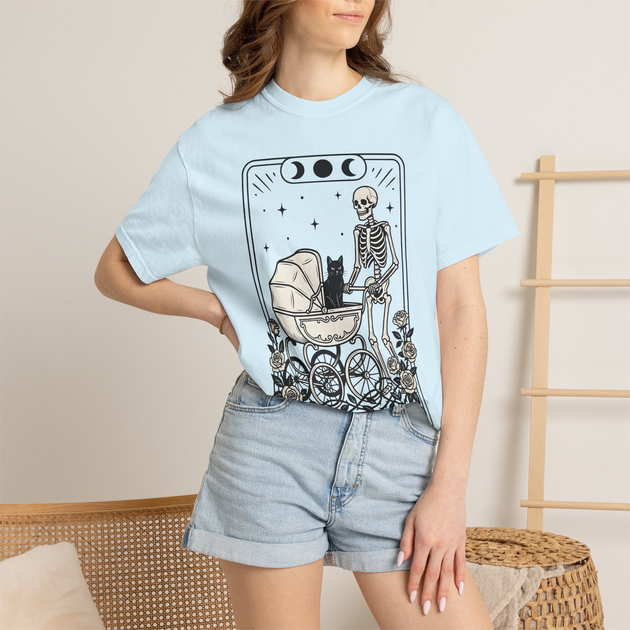 Skeleton Kitten Tarot Shirt Cat Gift Women Eerie Tee Occult T-Shirt Cat Fan Spiritual Tshirt Mystic Graphic Old School Rose Flower Tshirt