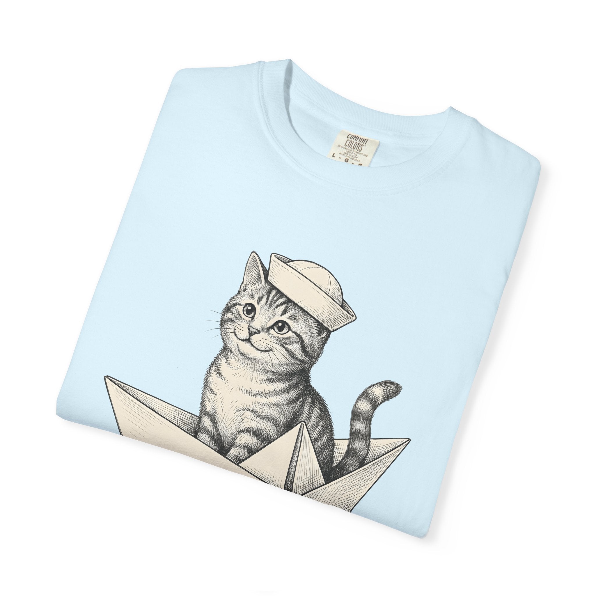 Kitten Boat Shirt Cat Animals Gift Women Hand Drawn Tee Kitten T-Shirt Cat Fan Illustrated Tshirt Creature Graphic Vintage Sailor Hat Tshirt