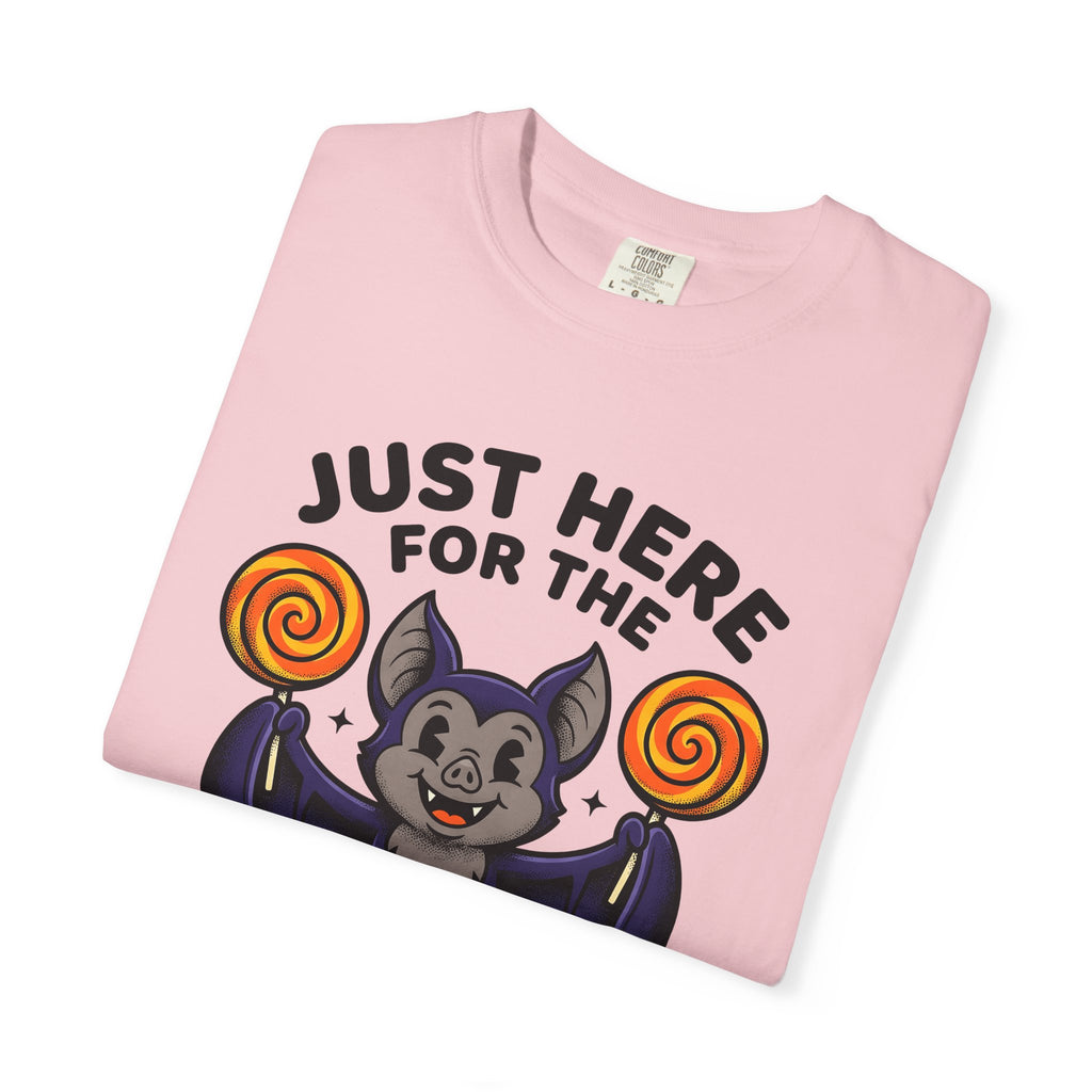 Bat Treat Shirt Halloween Monster Gift Women Caricature Tee Bat Snack T-Shirt Halloween Fan Cartoon Tshirt Creature Graphic Old School Candy