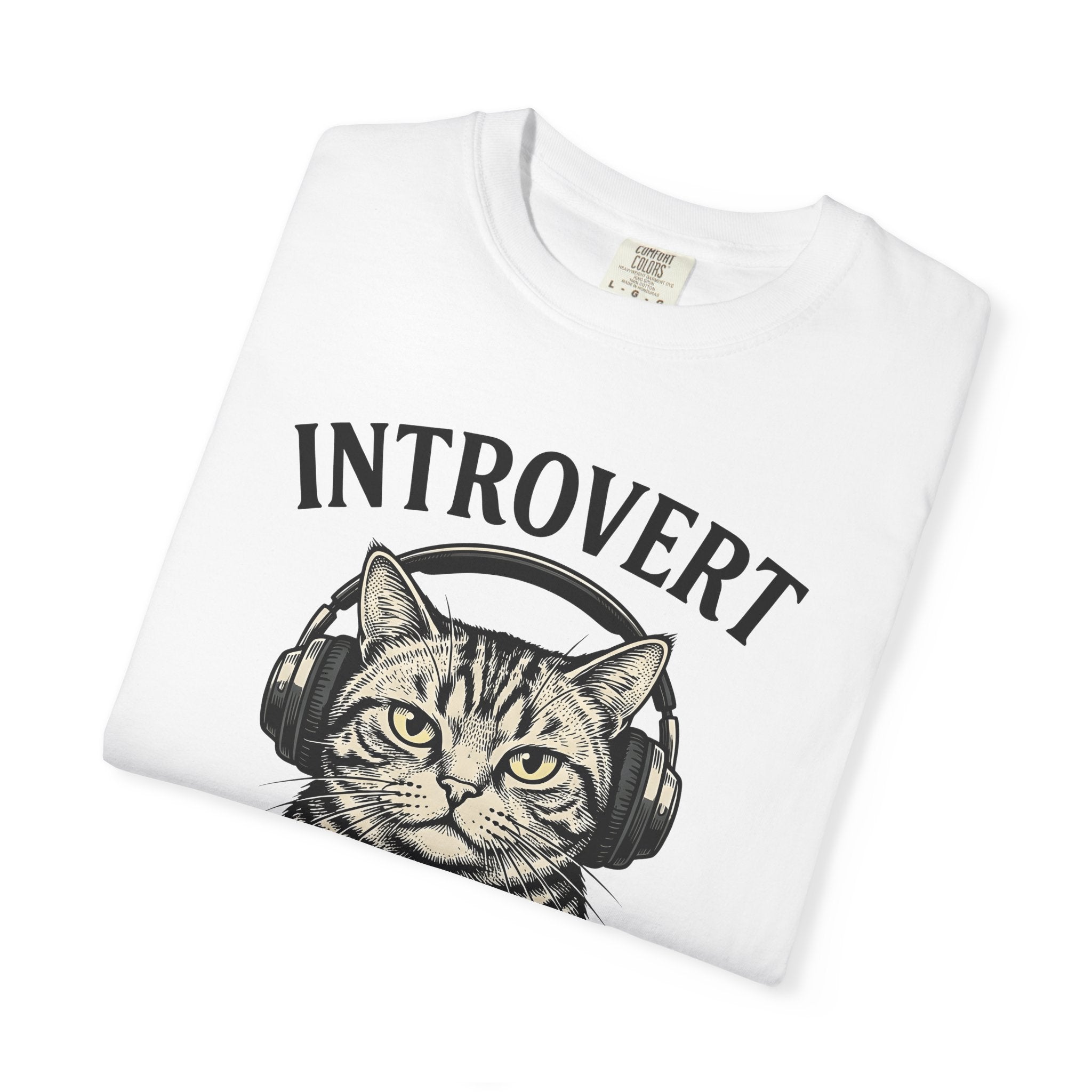Tabby Cat Headphones Shirt Cat Introvert Gift Women Vintage Tee Cat Earphones T-Shirt Cat Fan Feline Tshirt Introvert Graphic Hand Drawn