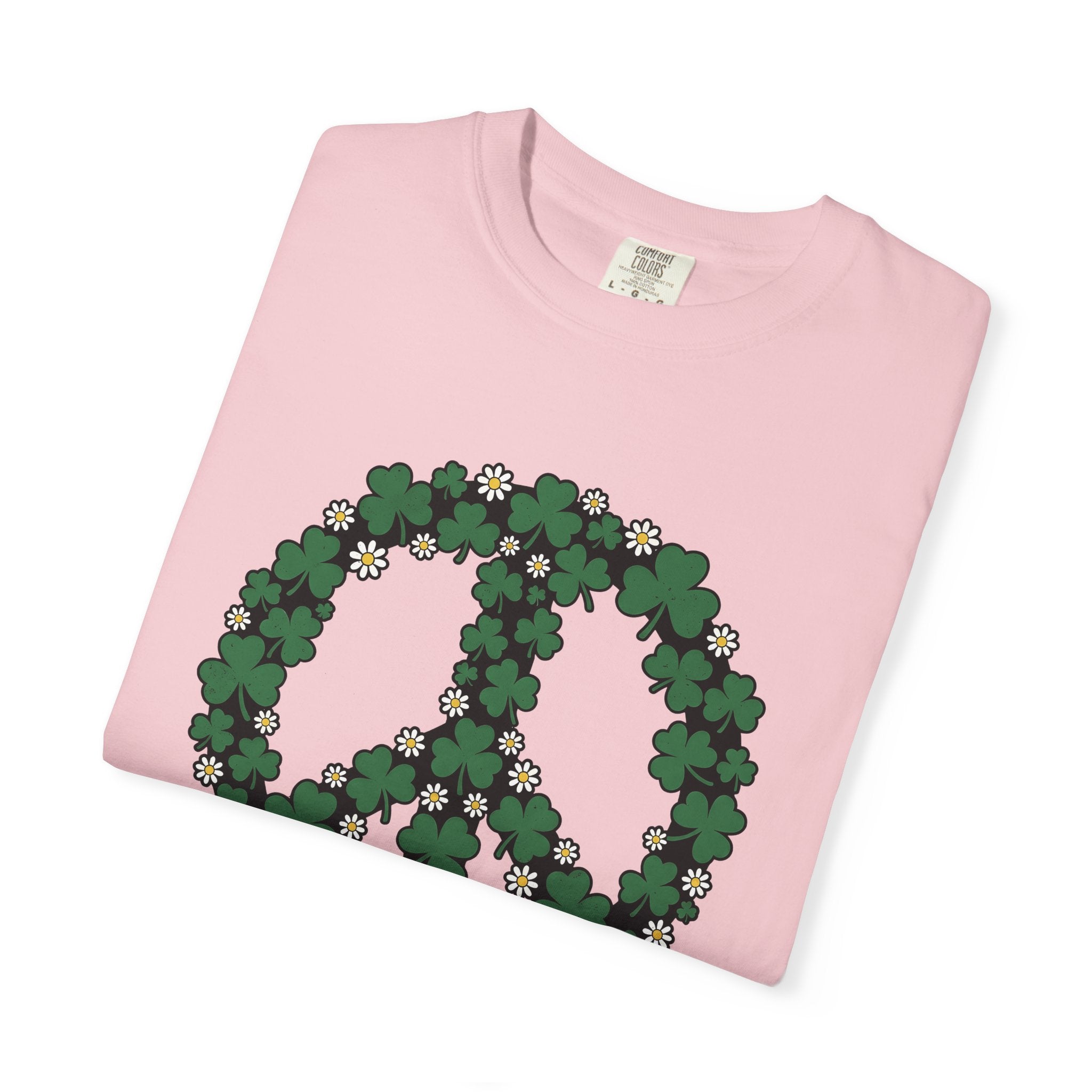 Lucky Peace Sign Shirt St Patrick's Day Counterculture Gift Women Indie Tee Peace Symbol T-Shirt Shamrock Fan Hippie Tshirt Alternative