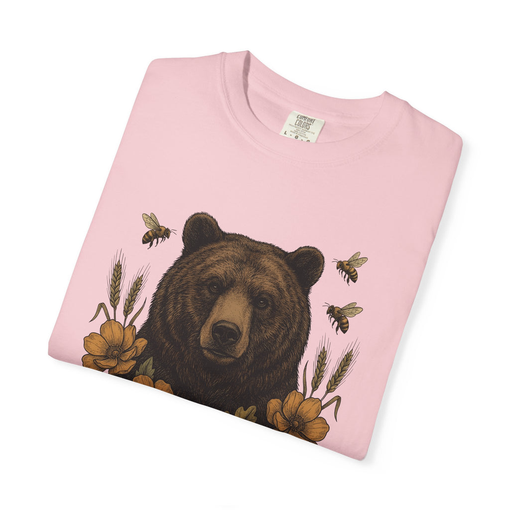 Bear Floral Shirt Animals Nature Gift Women Vintage Tee Ursa T-Shirt Wildlife Fan Retro Tshirt Environmental Graphic Hand Drawn Bees Tshirt
