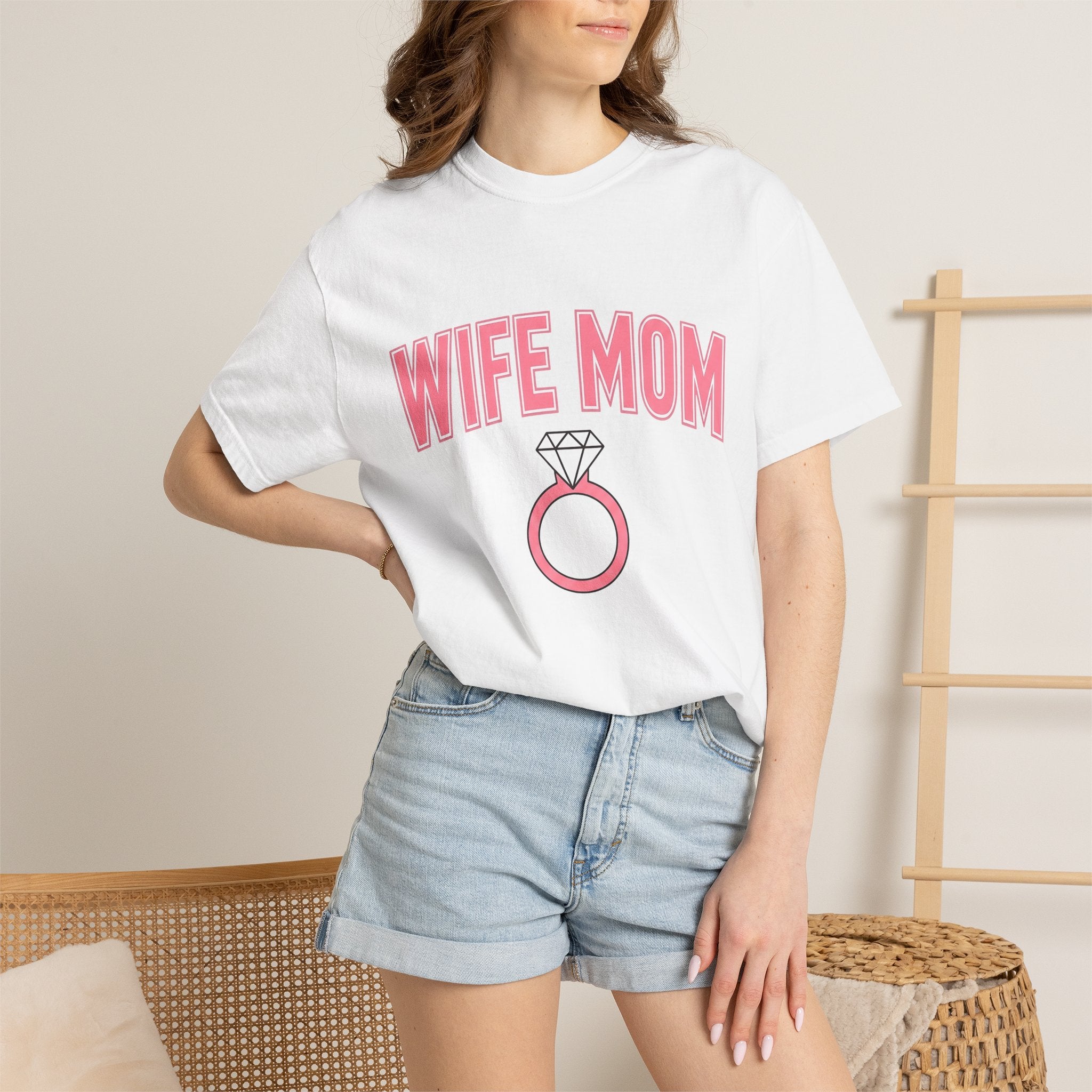 Diamond Ring Shirt Moms Family Gift Women Bold Tee Engagement Ring T-Shirt Mother Fan Bridal Tshirt Family Graphic Minimalist Jewelry Tshirt