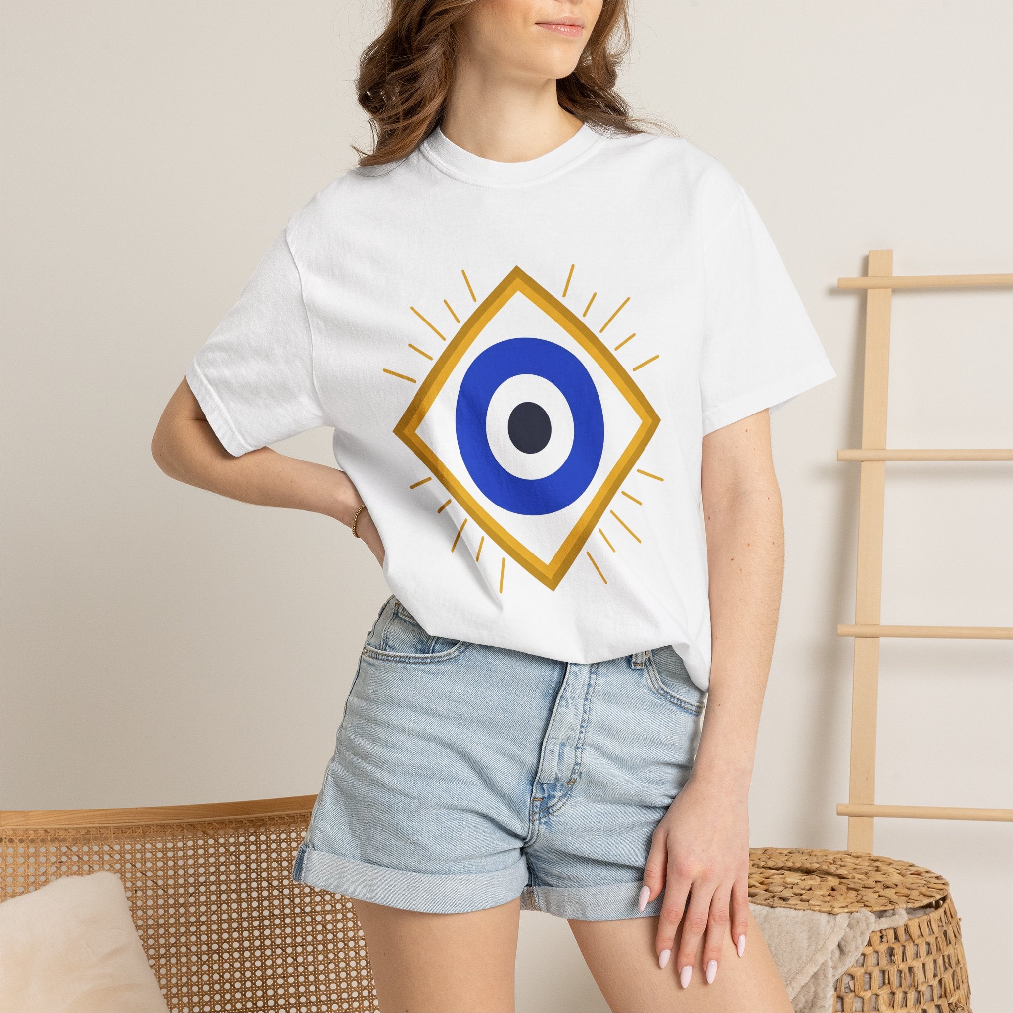 Evil Eye Shirt Boho Chic New Age Gift Women Contemporary Tee Nazar T-Shirt Hippie Fan Abstract Tshirt Spiritual Graphic Pattern Flare Tshirt