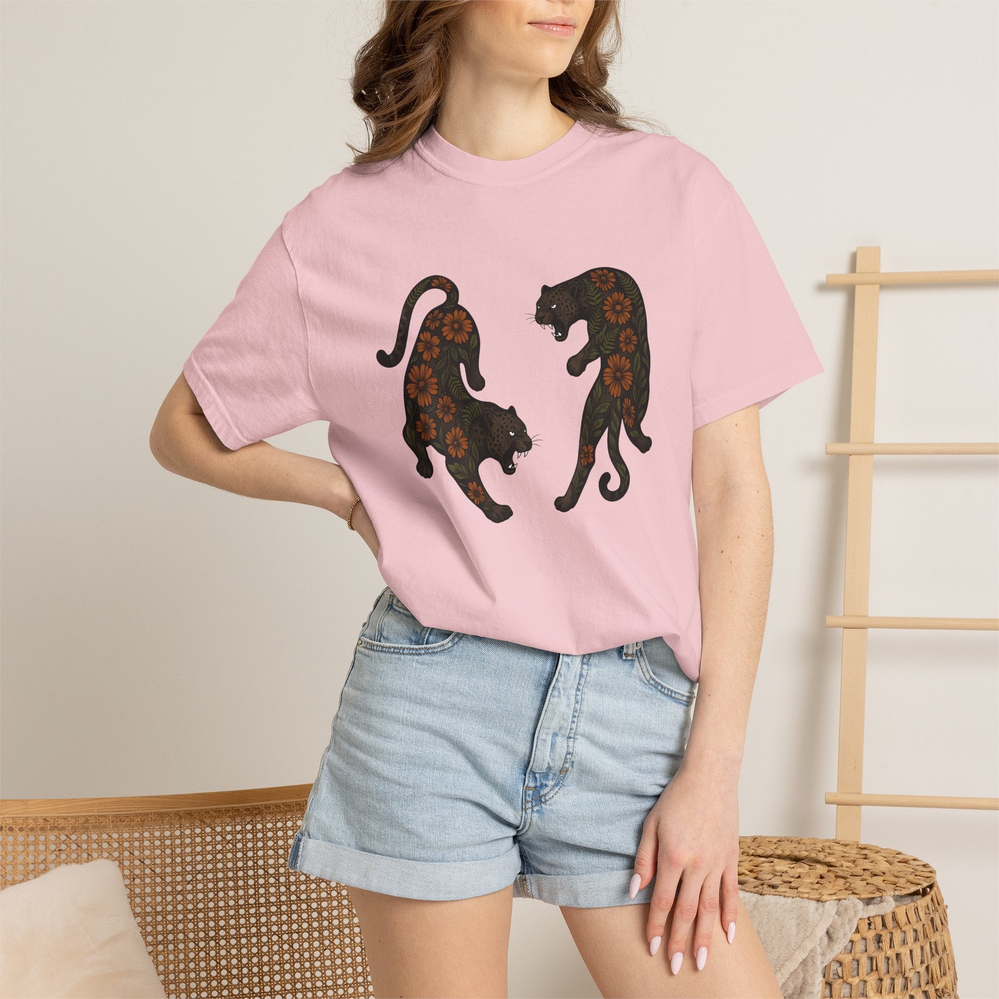 Blossom Panther Shirt Cat Flower Gift Women Neo Traditional Tee Panther T-Shirt Cat Fan Tattooed Tshirt Floral Graphic Hand Drawn Floral