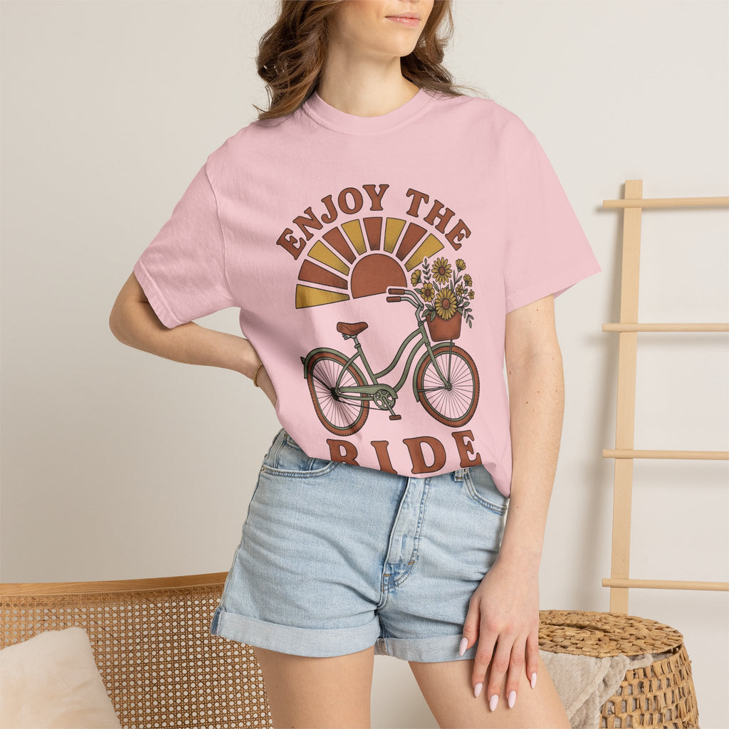 Bicycle Graphic Shirt Floral Nature Gift Women Vintage Tee Bike T-Shirt Botanical Fan Retro Tshirt Earth Graphic Hand Drawn Sun Tshirt