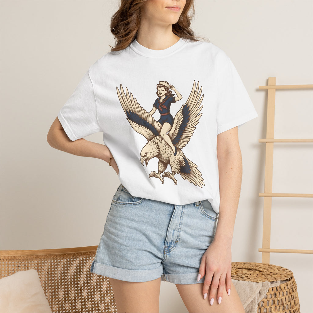 Retro Girl Eagle Shirt Patriotic Army Gift Women Vintage Tee Eagle T-Shirt Nationalist Fan Retro Tshirt Military Graphic Pop Art Navy