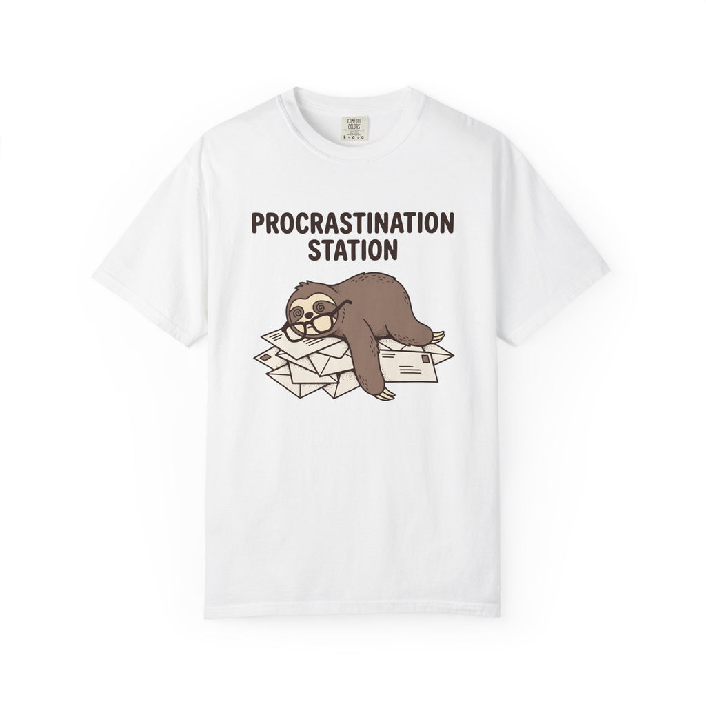 Sloth Mail Shirt Funny Animal Gift Women Cartoon Tee Mail Carrier T-Shirt Humor Fan Comic Tshirt Wildlife Graphic Doodle Glasses Tshirt