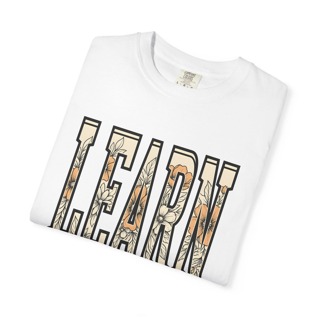 Flower Lettering Shirt Teacher School Gift Women Hippie Tee Typography T-Shirt Educator Enthusiast Bohemian Tshirt Classroom Graphic Retro