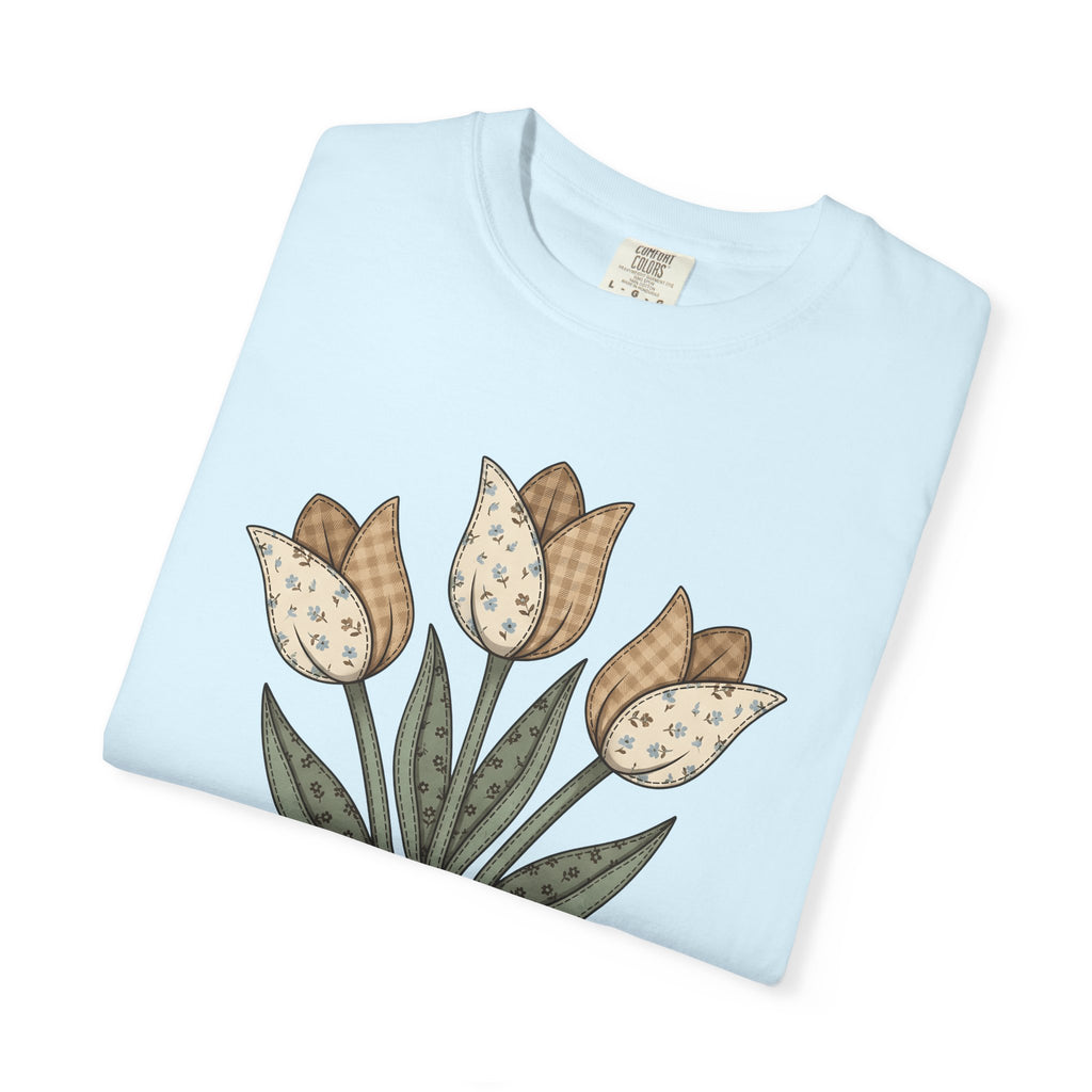 Tulip Flowers Shirt Easter Buds Gift Women Vintage Tee Tulips T-Shirt Spring Fan Distressed Tshirt Blossoms Graphic Shabby Chic Tie Tshirt