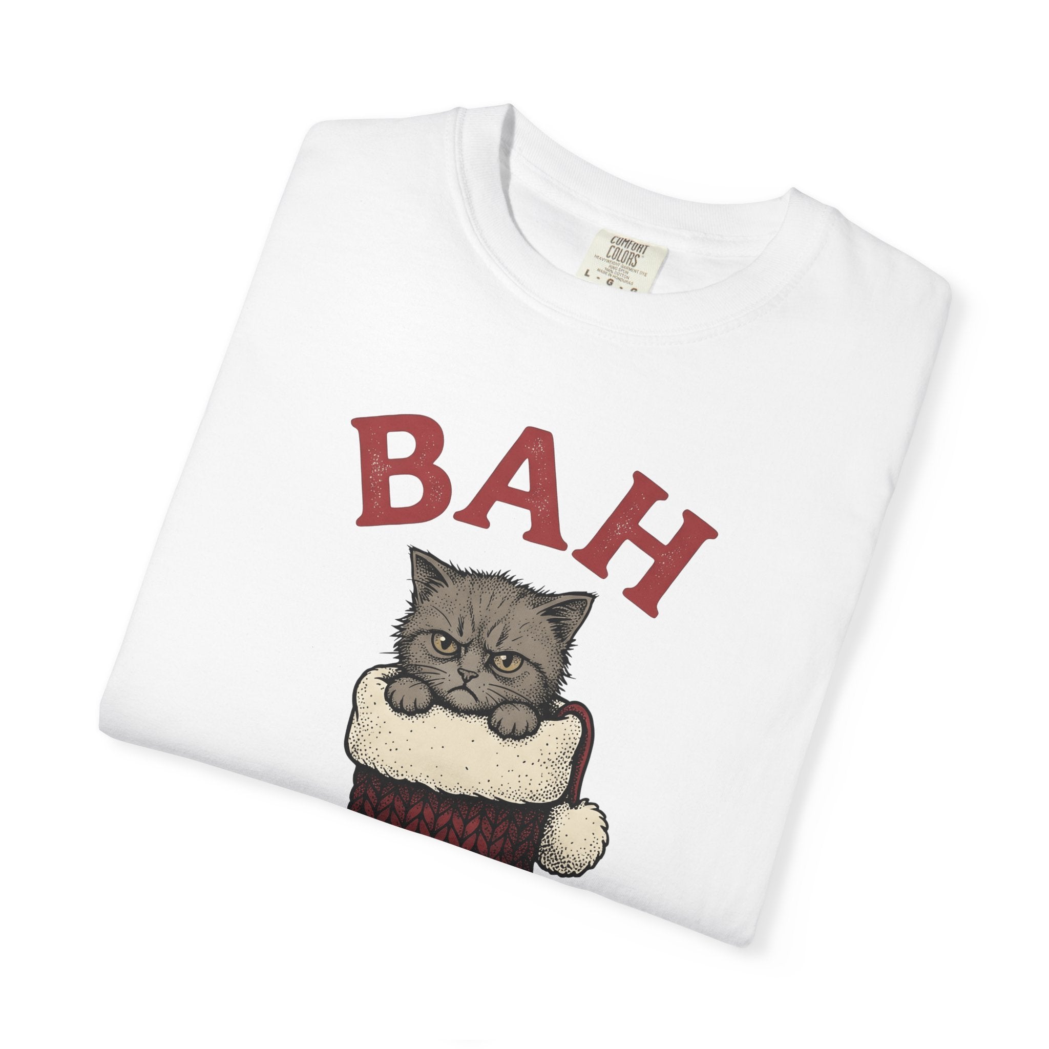 Angry Cat Sock Shirt Cat Festive Gift Women Retro Tee Furry Sock T-Shirt Cat Fan Vintage Tshirt Holiday Graphic Sketch Xmas Sock Tshirt