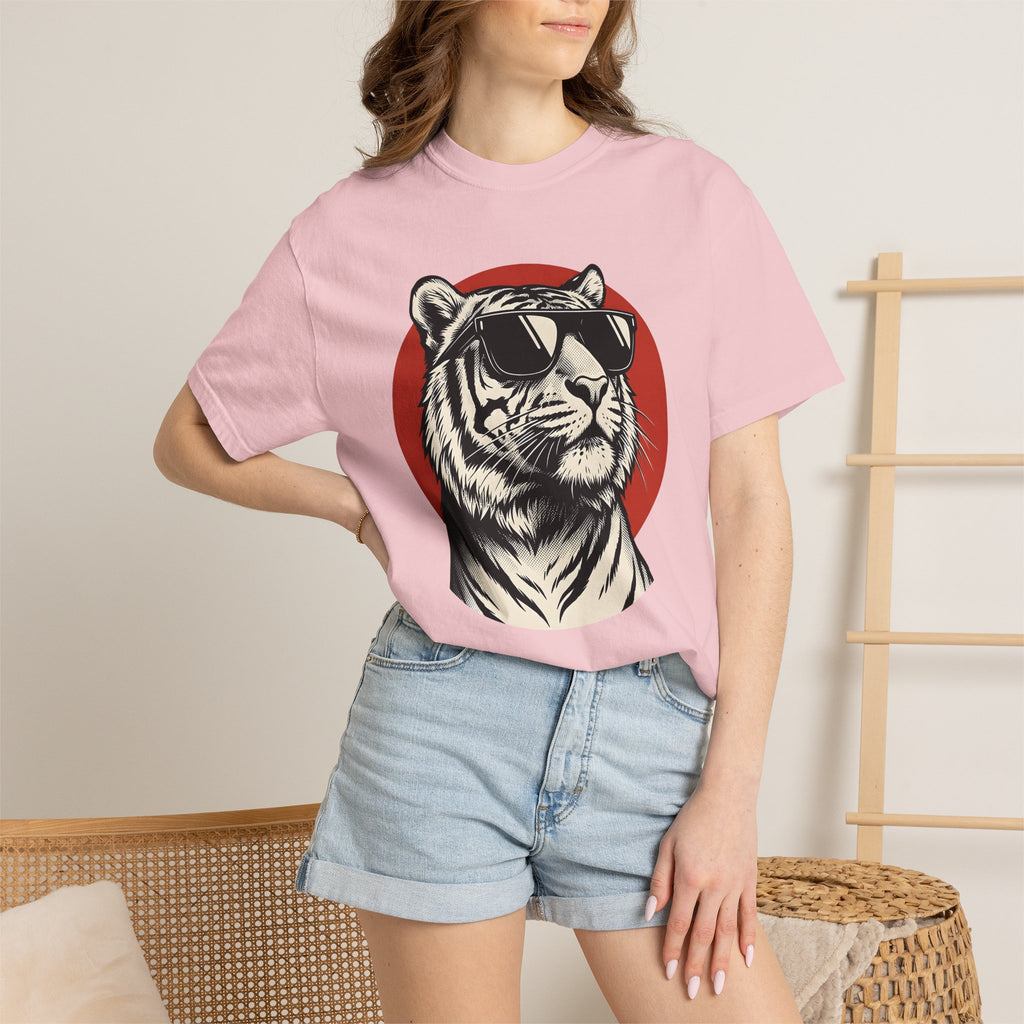 Tiger Shades Shirt Animals Nature Gift Women Modern Graphic Tee Sunglasses T-Shirt Wildlife Fan Cool Tshirt Outdoor Graphic Vintage Red Dot