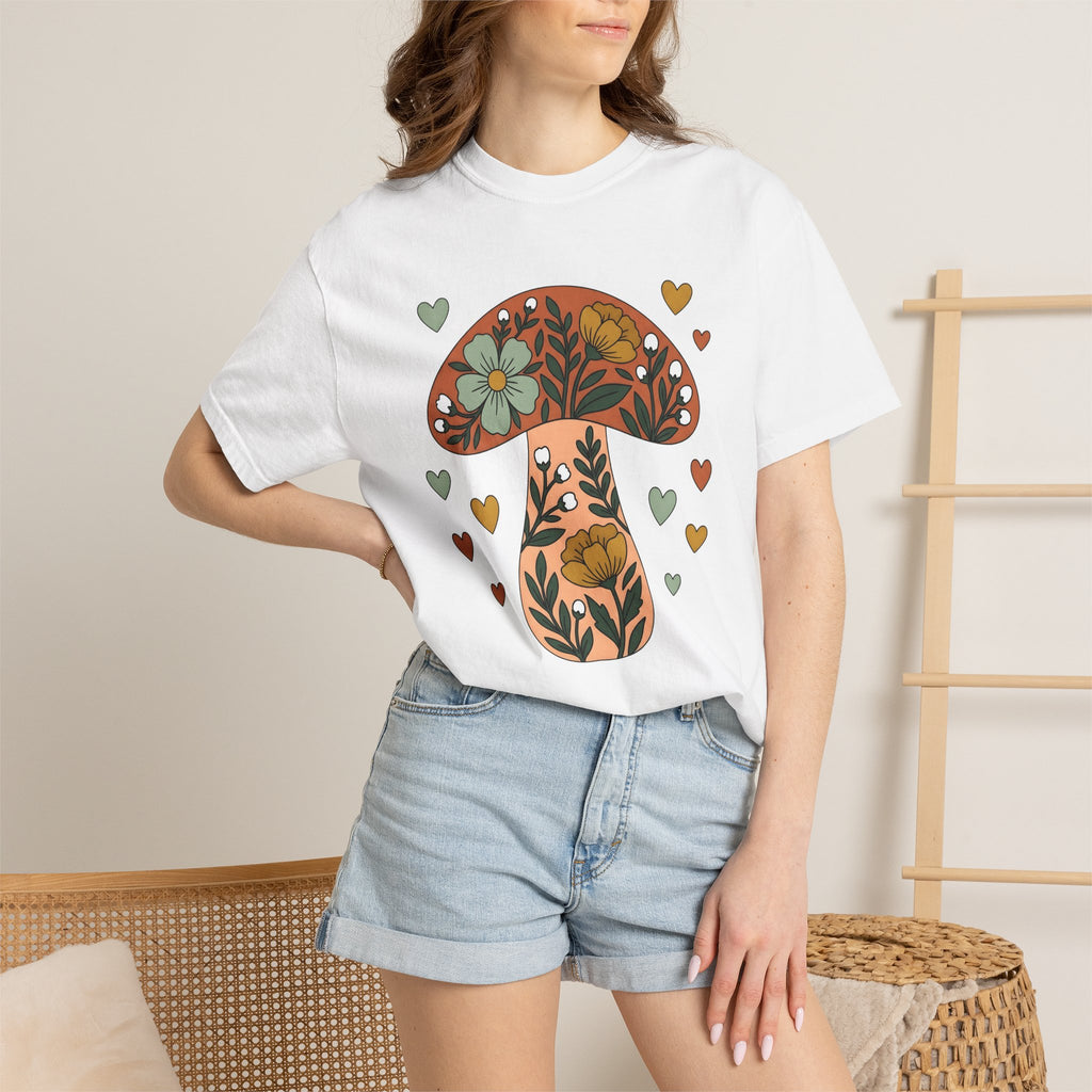 Floral Mushroom Shirt Easter Nature Gift Women Boho Tee Fungus T-Shirt Spring Fan Botanical Graphic Tshirt Minimalist Hearts Tshirt