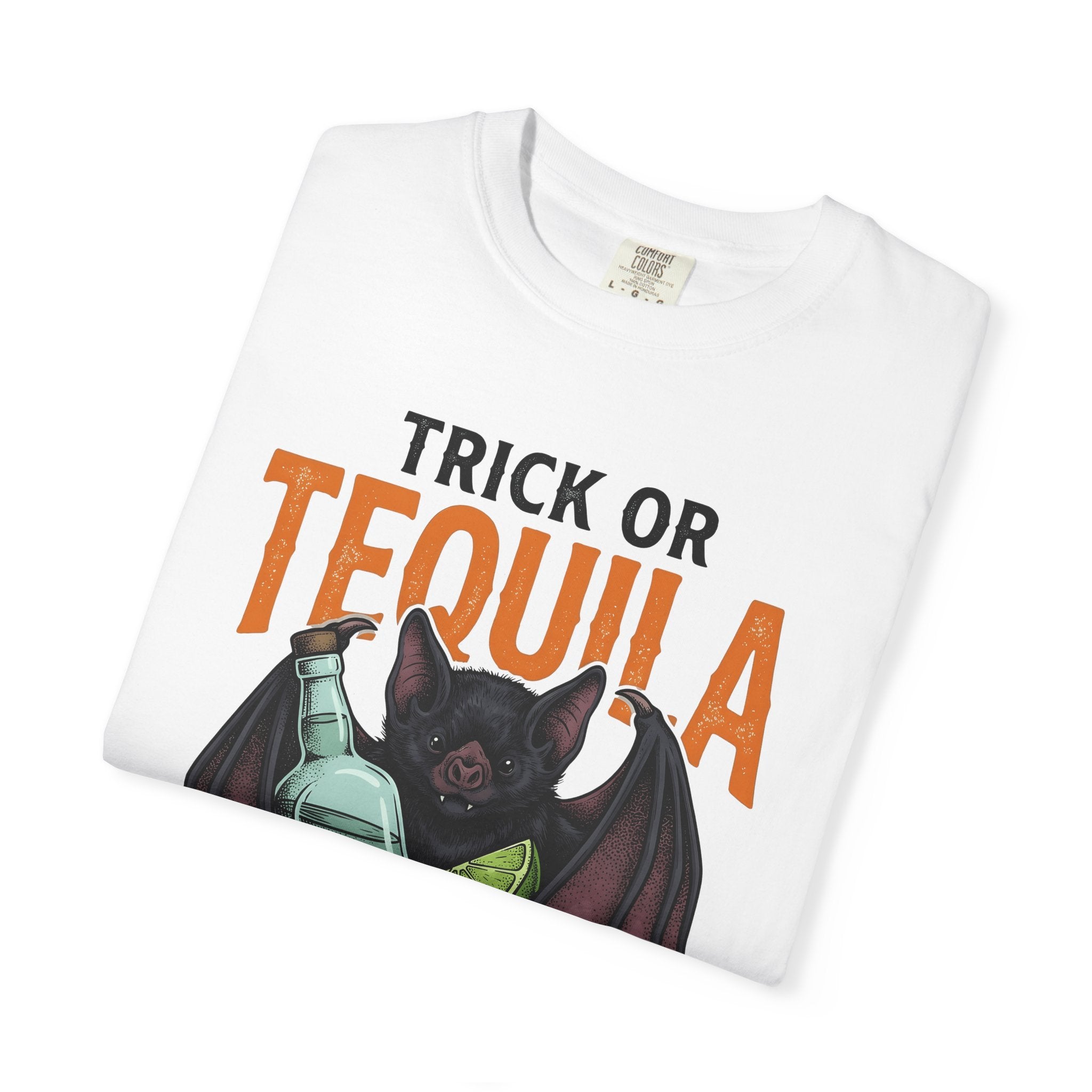 Bat Alcohol Bottle Shirt Halloween Festivity Gift Women Old School Tee Liquor Bottle T-Shirt Spooky Fan Booze Graphic Tshirt Doodle Lemon