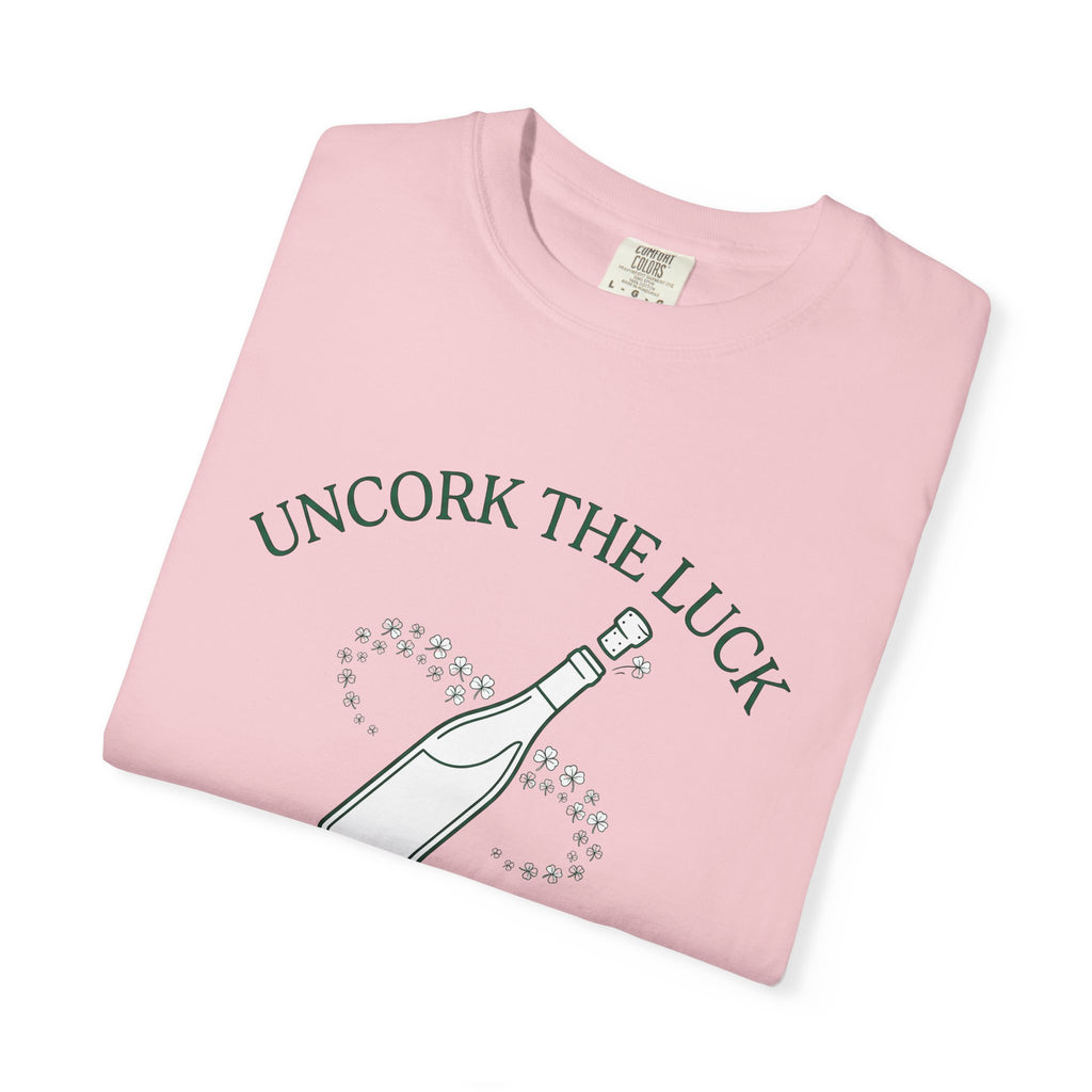 Champagne Bottle Shirt St Patrick's Day Alcohol Gift Women Simple Tee Champagne T-Shirt Irish Fan Vintage Tshirt Boozy Graphic Retro Clover