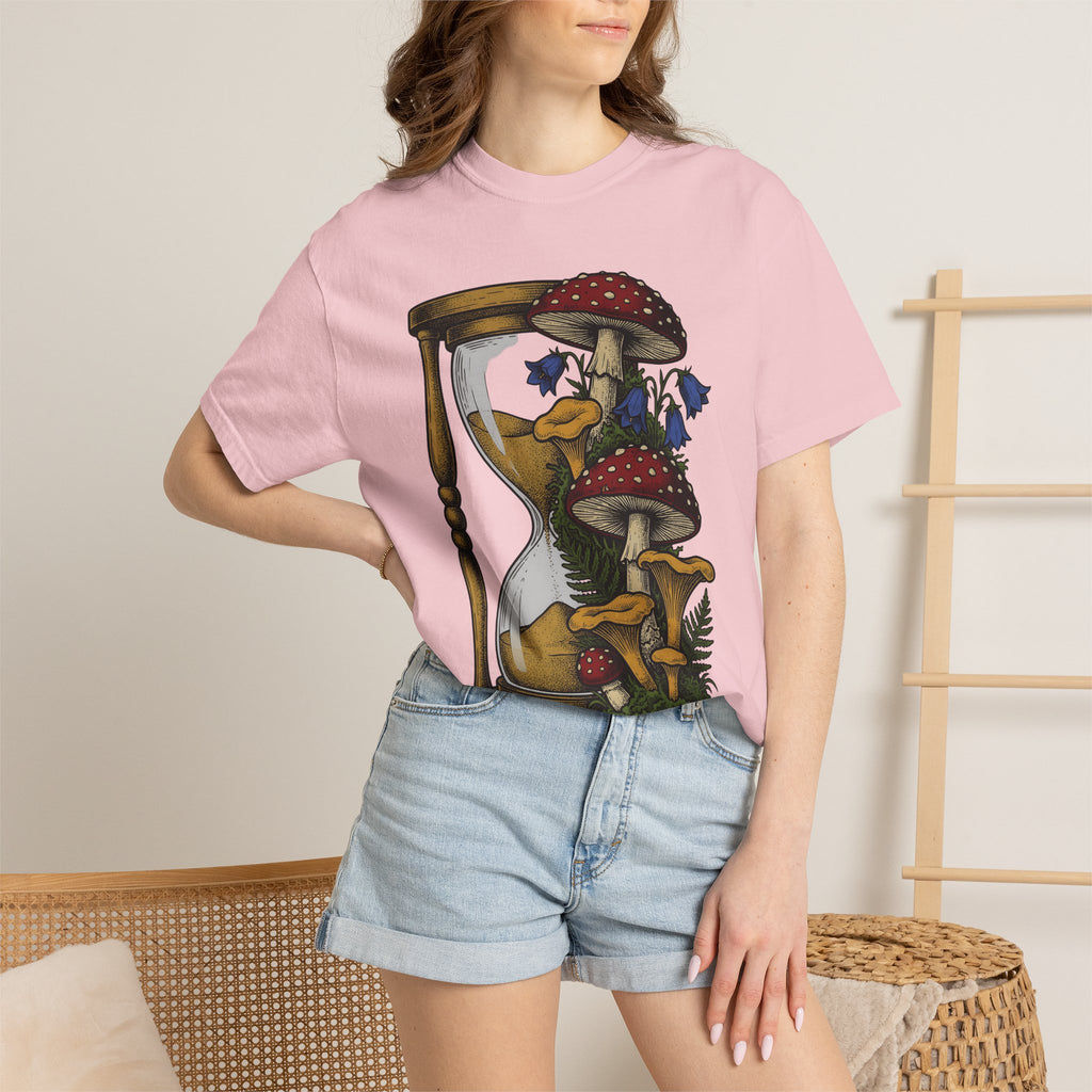 Mushroom Hourglass Shirt Boho Chic Nature Gift Women Vintage Tee Hourglass T-Shirt Bohemian Fan Retro Tshirt Environmental Graphic Hand