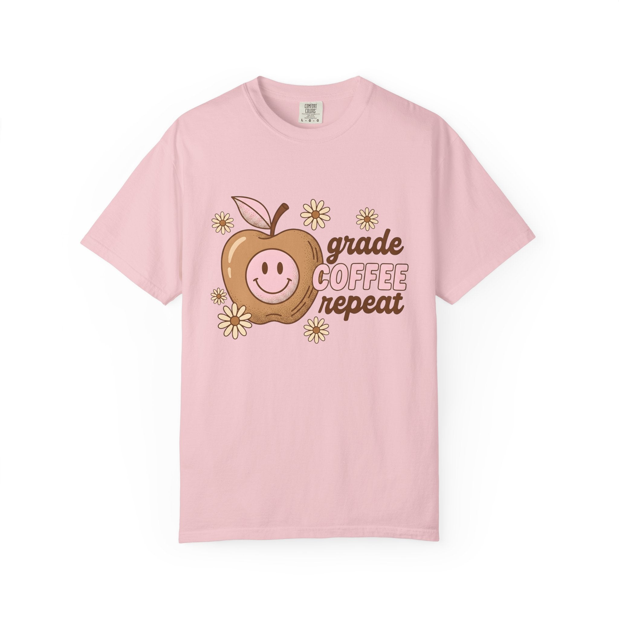 Cheerful Apple Shirt Teacher Mocha Gift Women Hand Drawn Tee Fruit T-Shirt Educator Enthusiast Coffee Tshirt Caffeinated Graphic Nostalgic