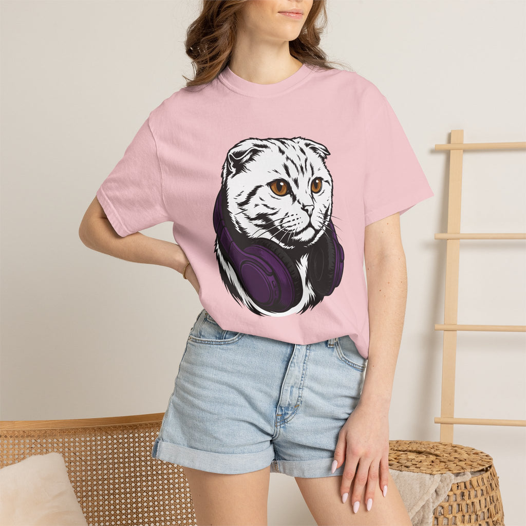 Cat Headphones Shirt Cat Music Gift Women Bold Graphic Tee Kitty Headphones T-Shirt Feline Fan Cat Graphic Tshirt Melody Graphic Music