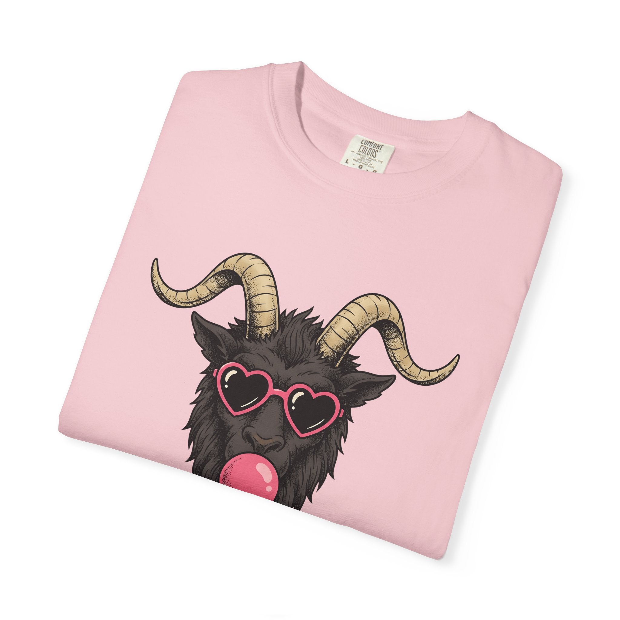 Goat Head Shirt Christmas Wildlife Gift Women Digital Tee Billy Goat T-Shirt Christmas Fan Pixel Art Tshirt Wildlife Graphic Retro Heart