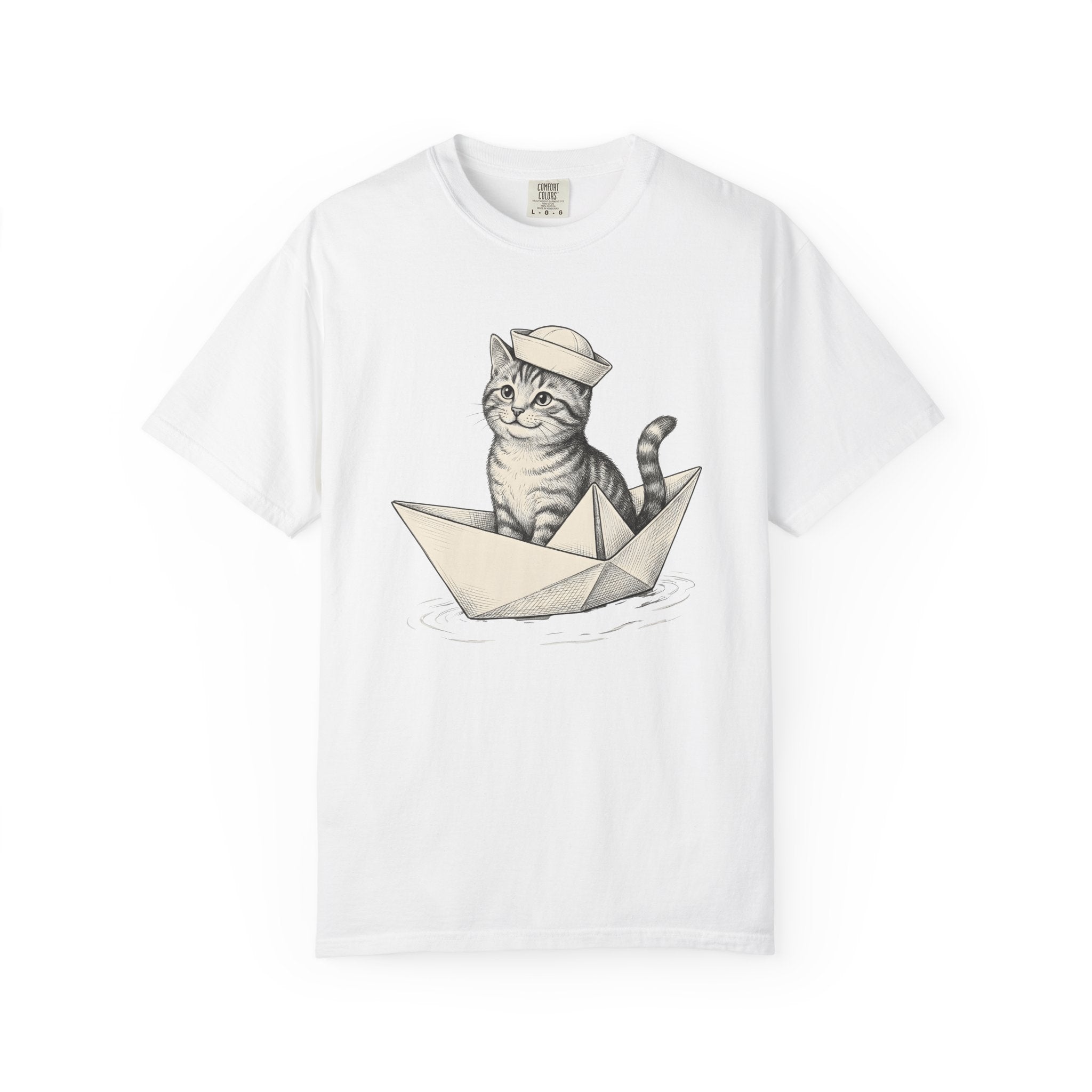 Kitten Boat Shirt Cat Animals Gift Women Hand Drawn Tee Kitten T-Shirt Cat Fan Illustrated Tshirt Creature Graphic Vintage Sailor Hat Tshirt