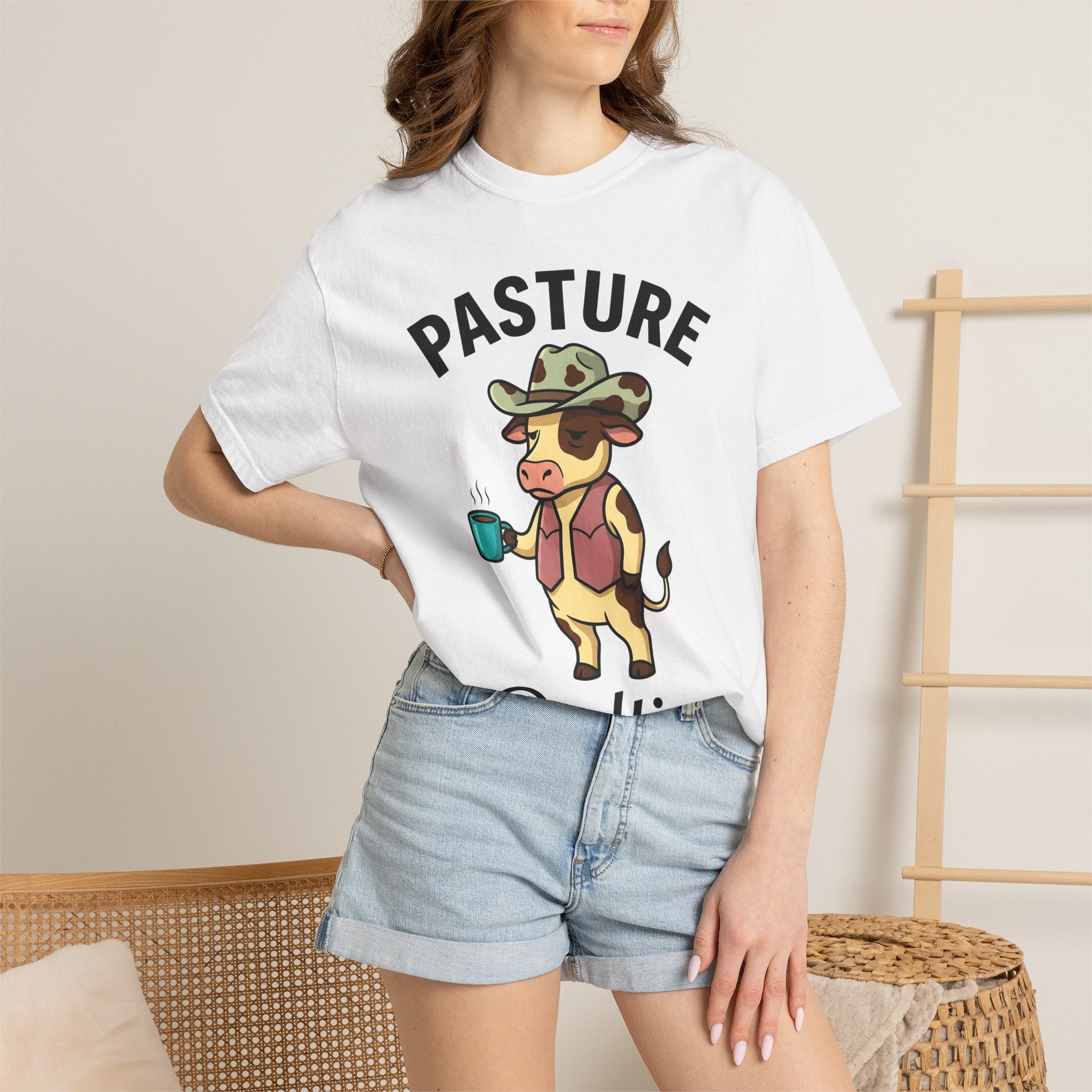 Bull Western Hat Shirt Cowgirl Wildlife Gift Women Comic Tee Stetson T-Shirt Rodeo Fan Cartoon Tshirt Animal Graphic Vintage Tea Cup Tshirt