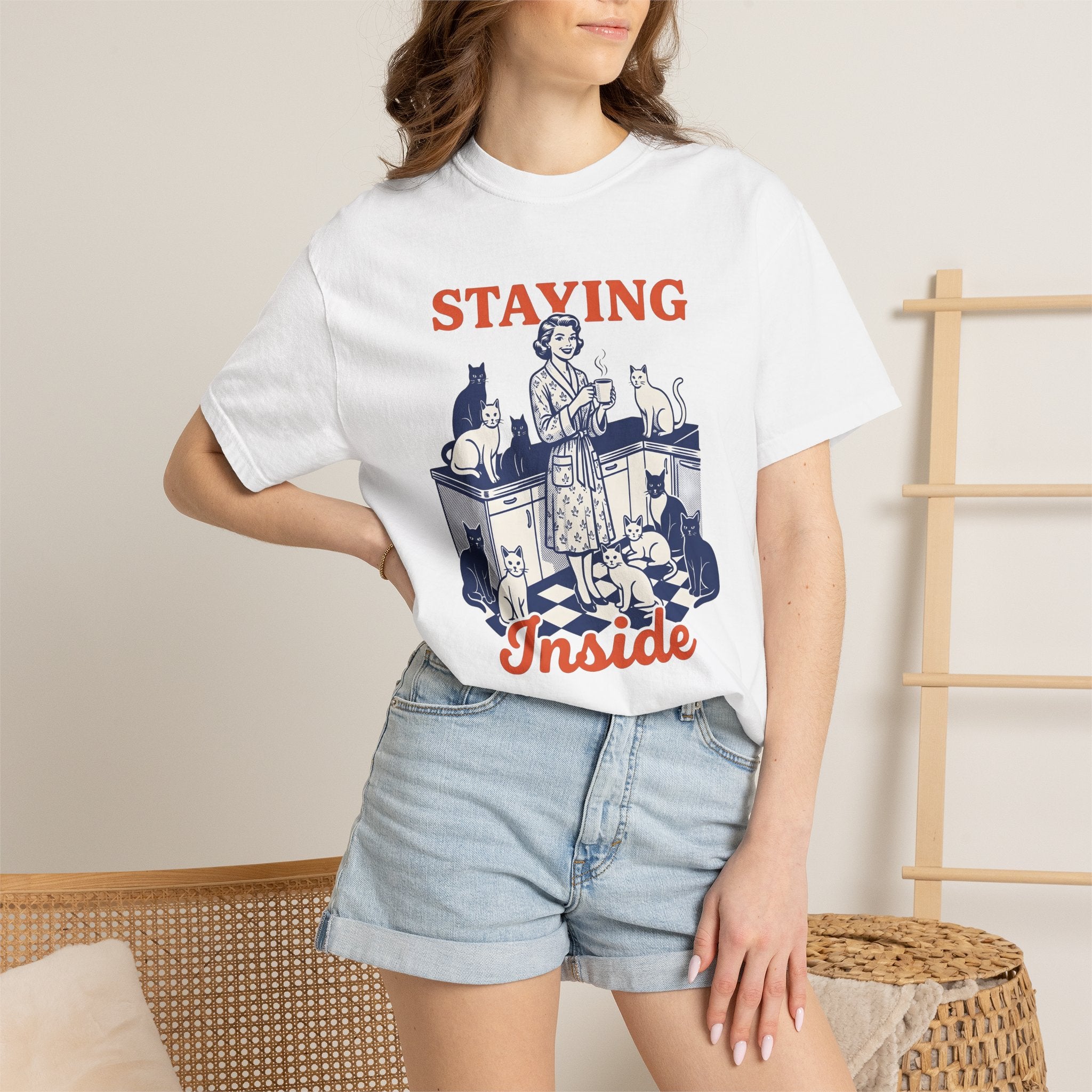 Lady With Cats Shirt Cat Dwelling Gift Women Nostalgic Tee Woman T-Shirt Cat Fan Feline Tshirt Home Graphic Old School Coffee Cup Tshirt