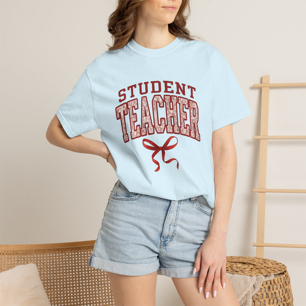 Bold Varsity Text Shirt Teacher School Gift Women Glitter Tee Lettering T-Shirt Educator Enthusiast Sparkle Tshirt Classroom Graphic Retro