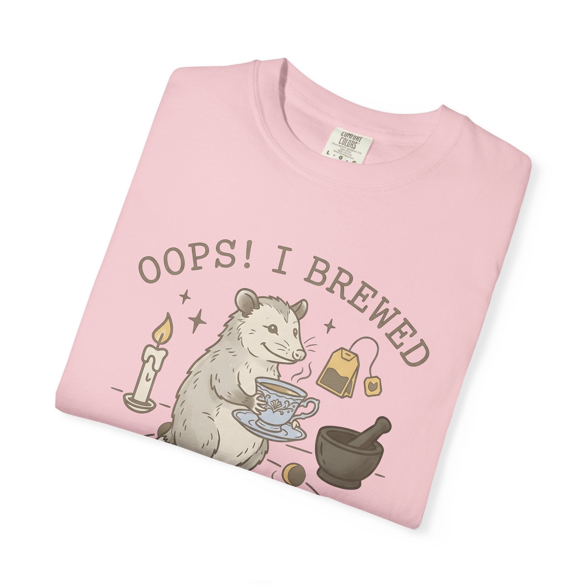 Opossum Teacup Shirt Halloween Sorcery Gift Women Fantasy Tee Possum T-Shirt Horror Fan Occult Tshirt Magic Graphic Retro Wax Candle Tshirt