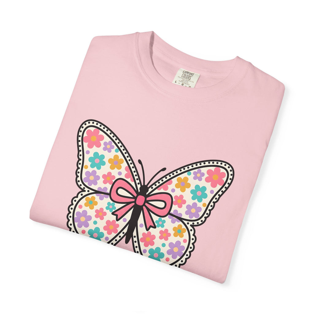 Butterfly Illustration Shirt Easter Garden Gift Women Adorable Tee Butterfly T-Shirt Spring Fan Cute Tshirt Yard Graphic Muted Tones