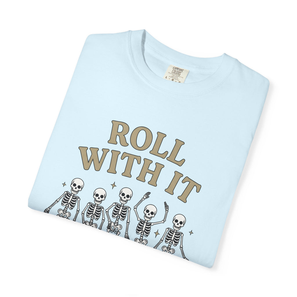 Skeleton Roller Skaters Shirt Roller Skating Halloween Gift Women Retro Tee Skeleton T-Shirt Roller Derby Fan Retro Style Tshirt Spooky