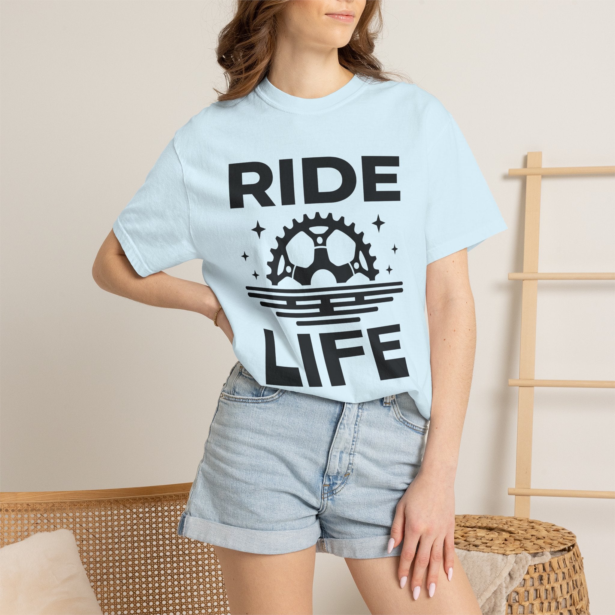 Cycling Gear Shirt Cycling Exercise Gift Women Graphic Tee Bike T-Shirt Cyclist Enthusiast Illustrated Design Fitness Graphic Simple Stars