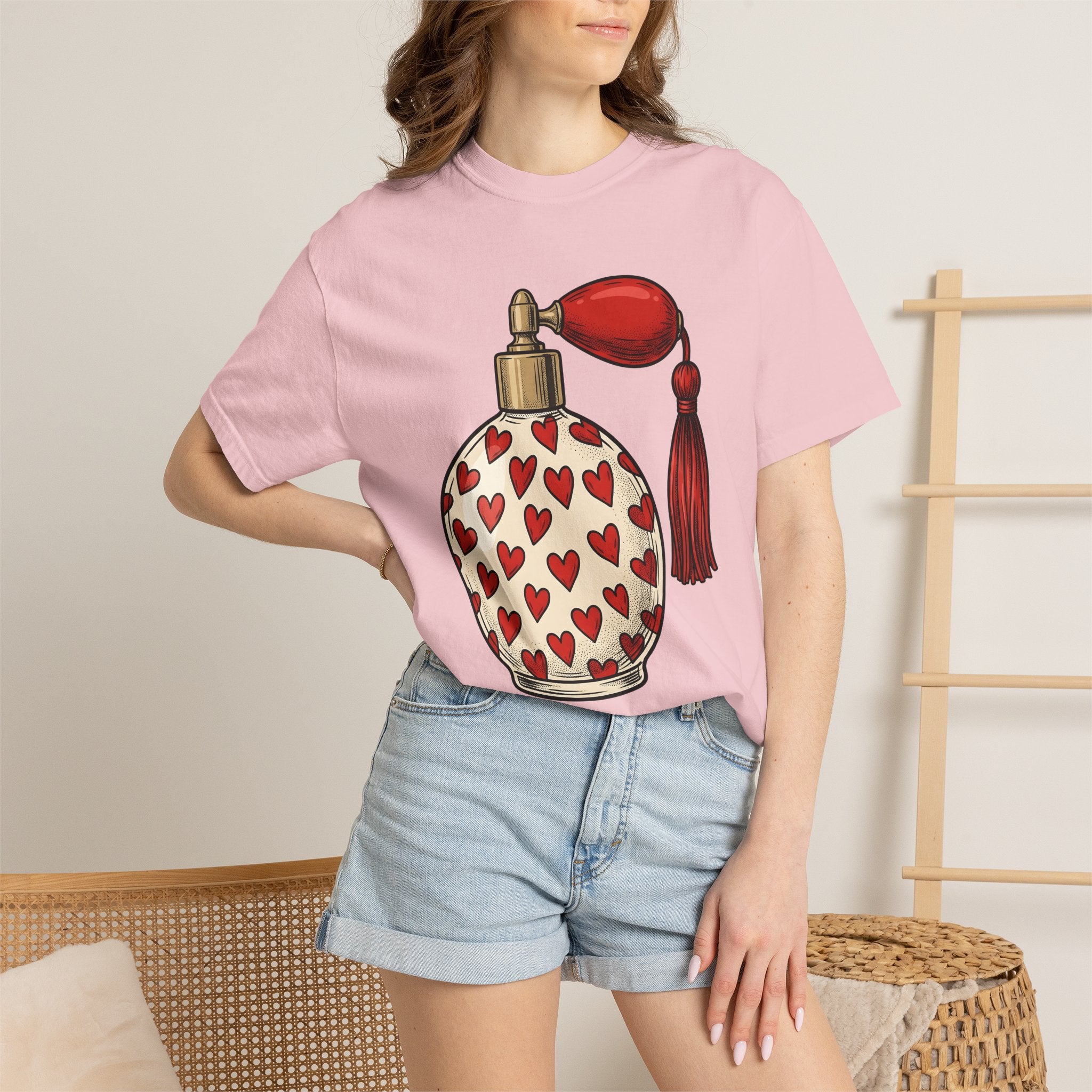 Perfume Container Shirt Valentines Day Passion Gift Women Graphic Tee Bottle T-Shirt Valentine Fan Artistic Tshirt Desire Graphic Old School