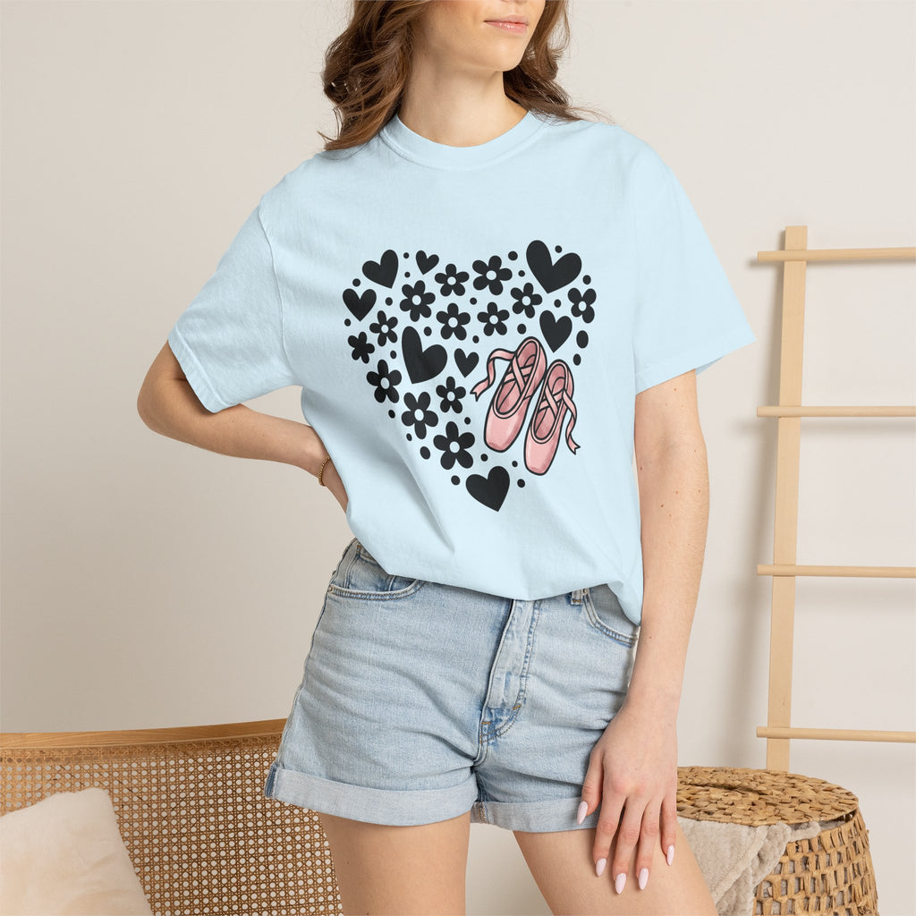 Ballet Shoes Shirt Moms Dance Gift Women Cute Tee Pointe Shoes T-Shirt Mother Enthusiast Adorable Tshirt Dancing Graphic Hand Drawn Heart