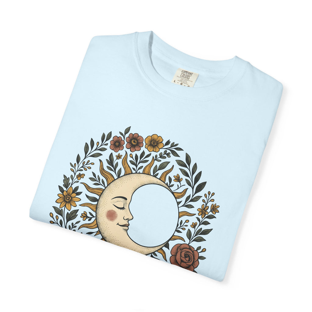 Sun Moon Face Shirt Boho Chic Celestial Gift Women Boho Tee Moon T-Shirt Bohemian Fan Hippie Tshirt Galaxy Graphic Hand Drawn Floral Wreath