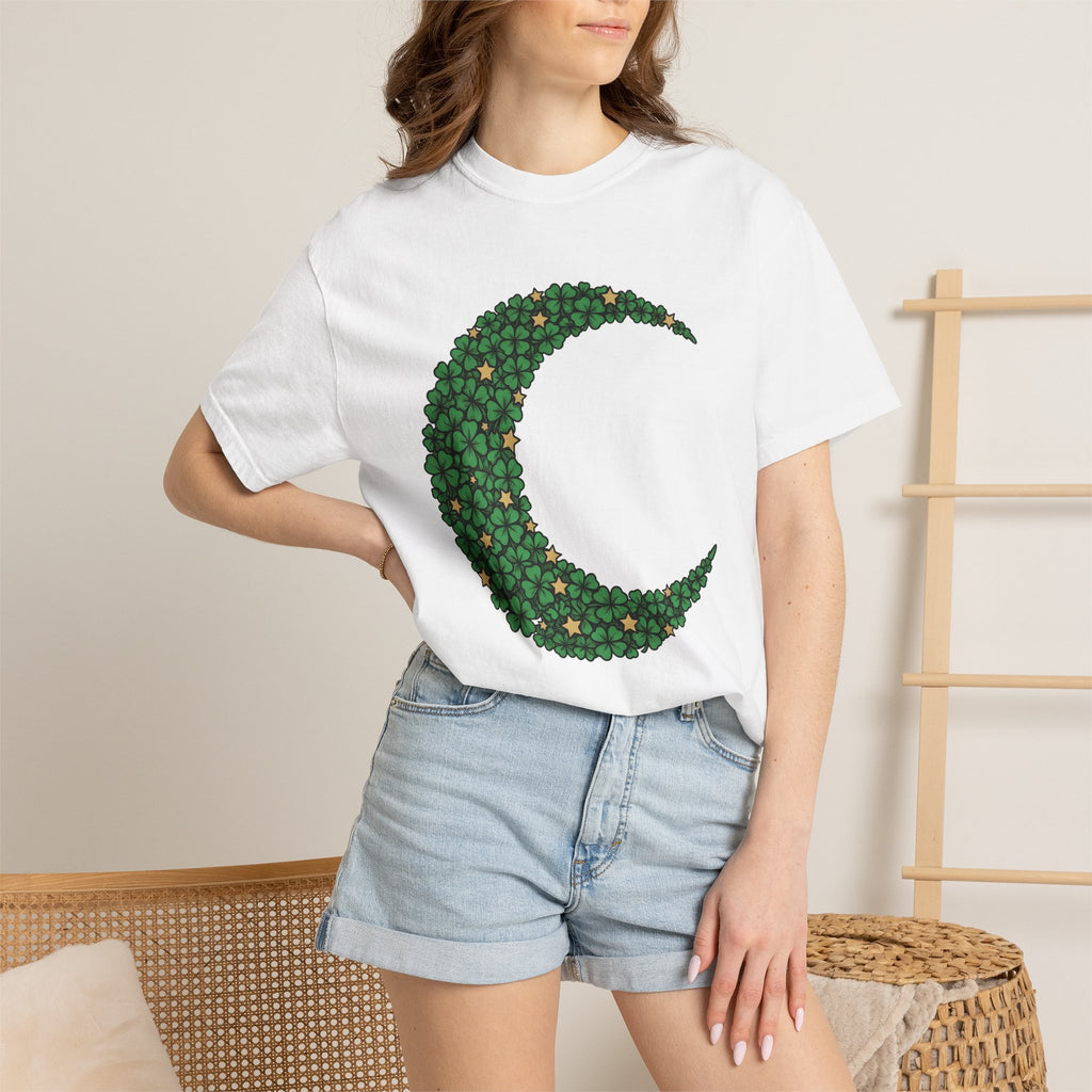 Clover Moon Shirt St. Patrick's Day Astrology Gift Women Hippie Tee Shamrock T-Shirt Luck Fan Bohemian Tshirt Zodiac Graphic Simple Sparkles