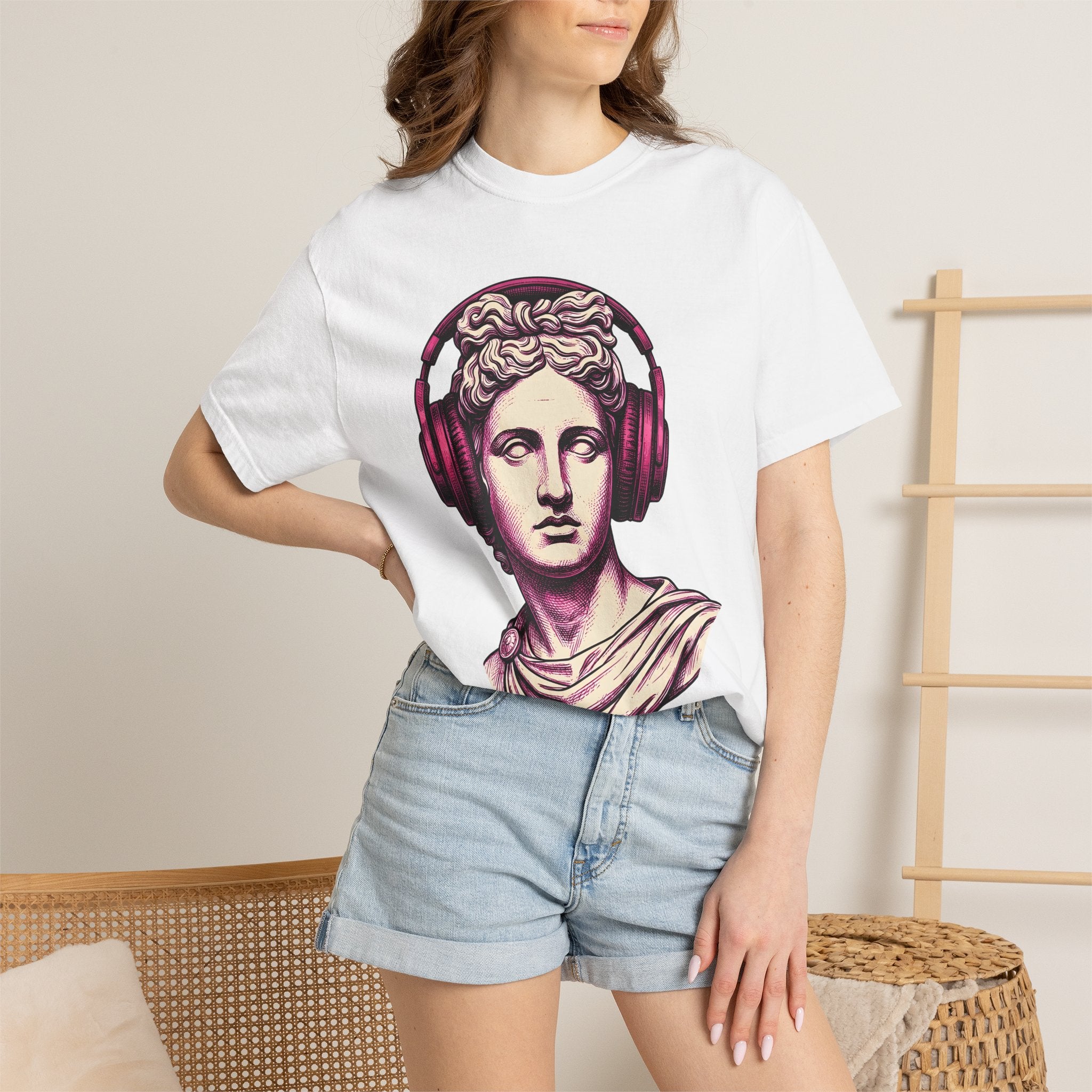 Greek Statue Earbuds Shirt St. Valentine's Day Look Gift Women Graphic Tee Earphones T-Shirt Valentine Fan Illustrated Tshirt Gaze Graphic
