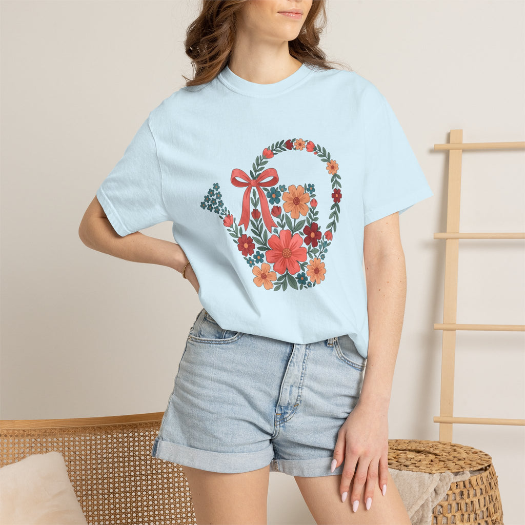 Flower Watering Can Shirt Easter Backyard Gift Women Rustic Tee Watering Can T-Shirt Spring Fan Vintage Tshirt Yard Graphic Retro Ribbon