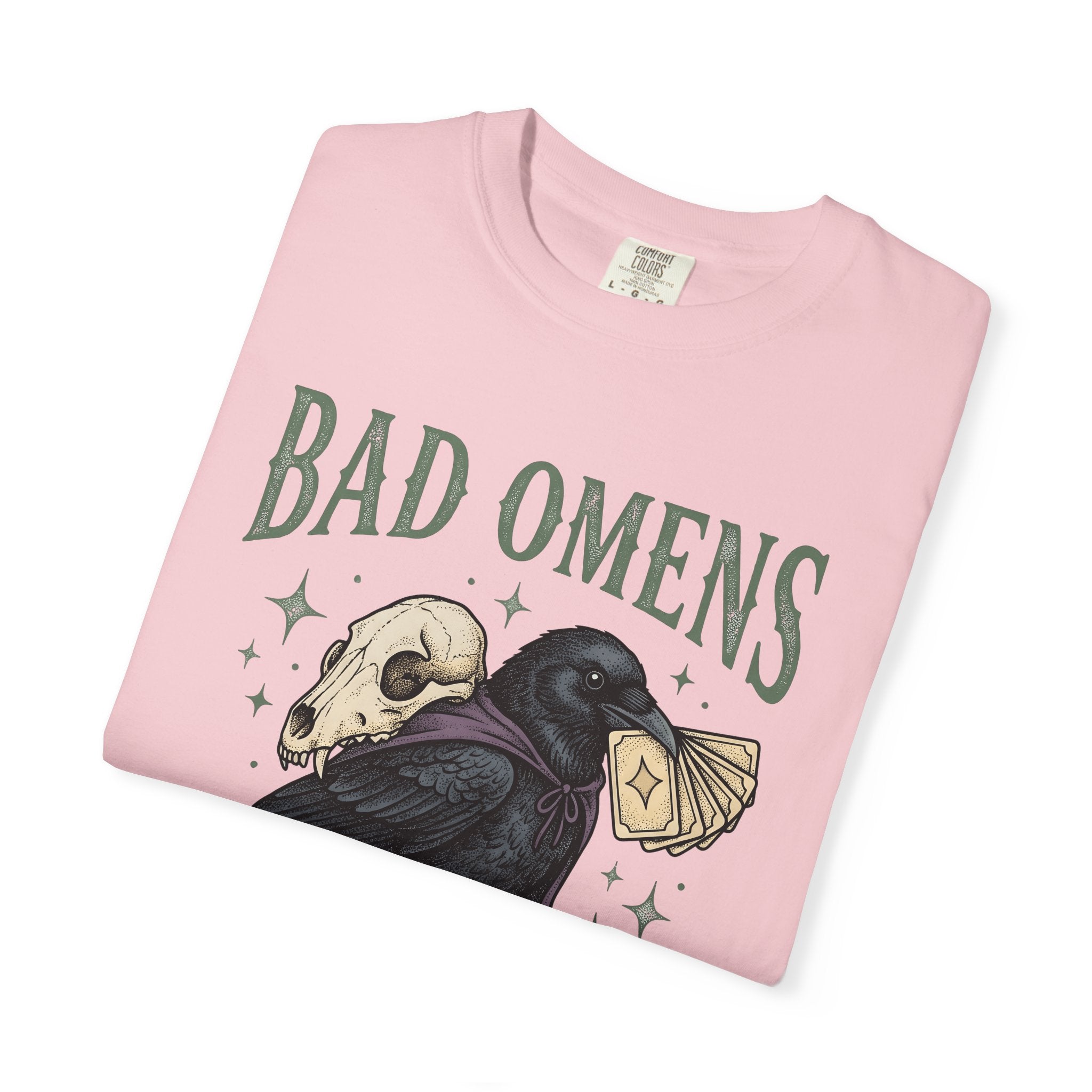 Raven Head Shirt Halloween Mysticism Gift Women Horror Tee Crow T-Shirt Horror Fan Creepy Tshirt Spiritual Graphic Distressed Tarot Deck