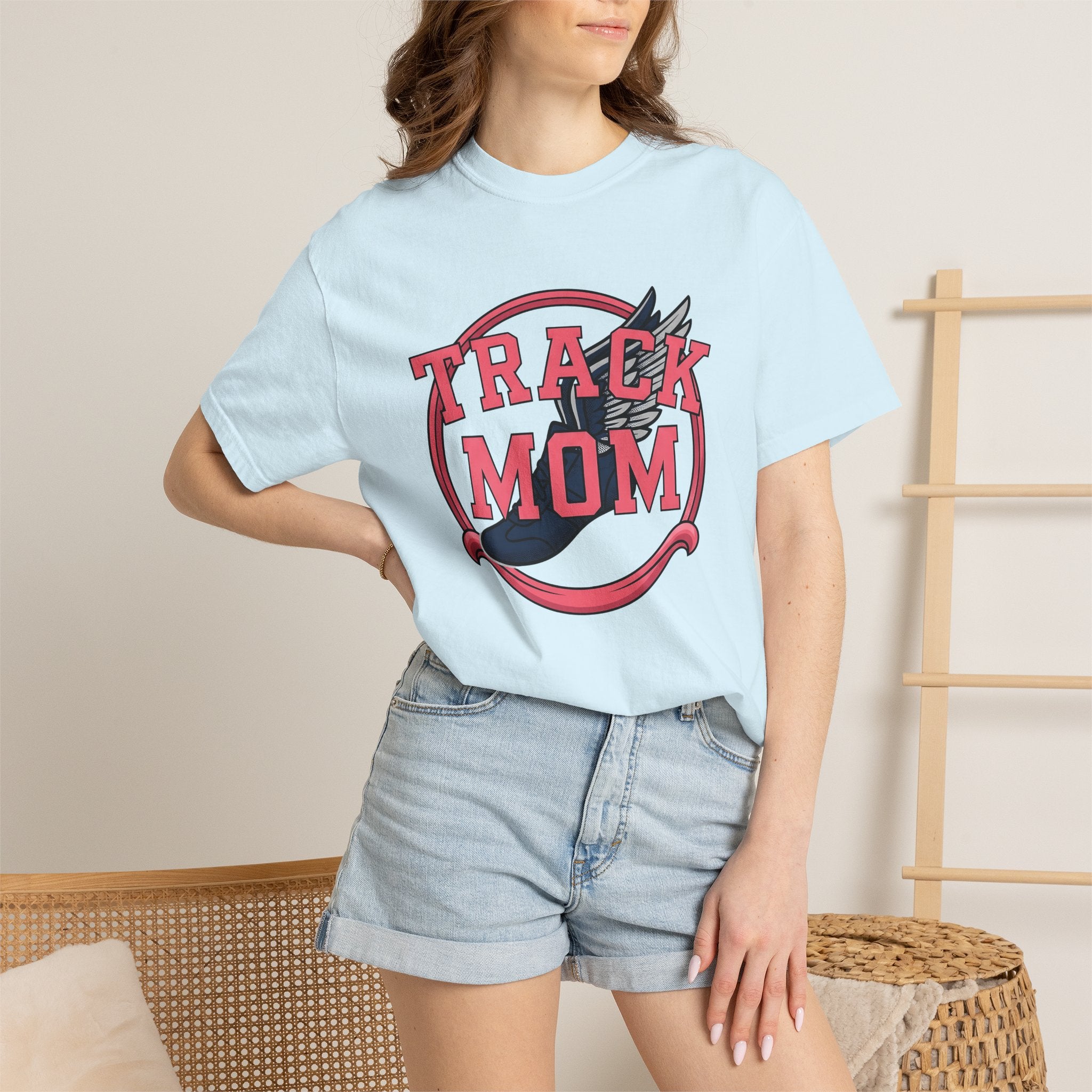 Race Shoes Wings Shirt Track Mom Fitness Gift Women Cartoon Tee Racing Cleats T-Shirt Runner Enthusiast Comic Tshirt Fitness Graphic Old