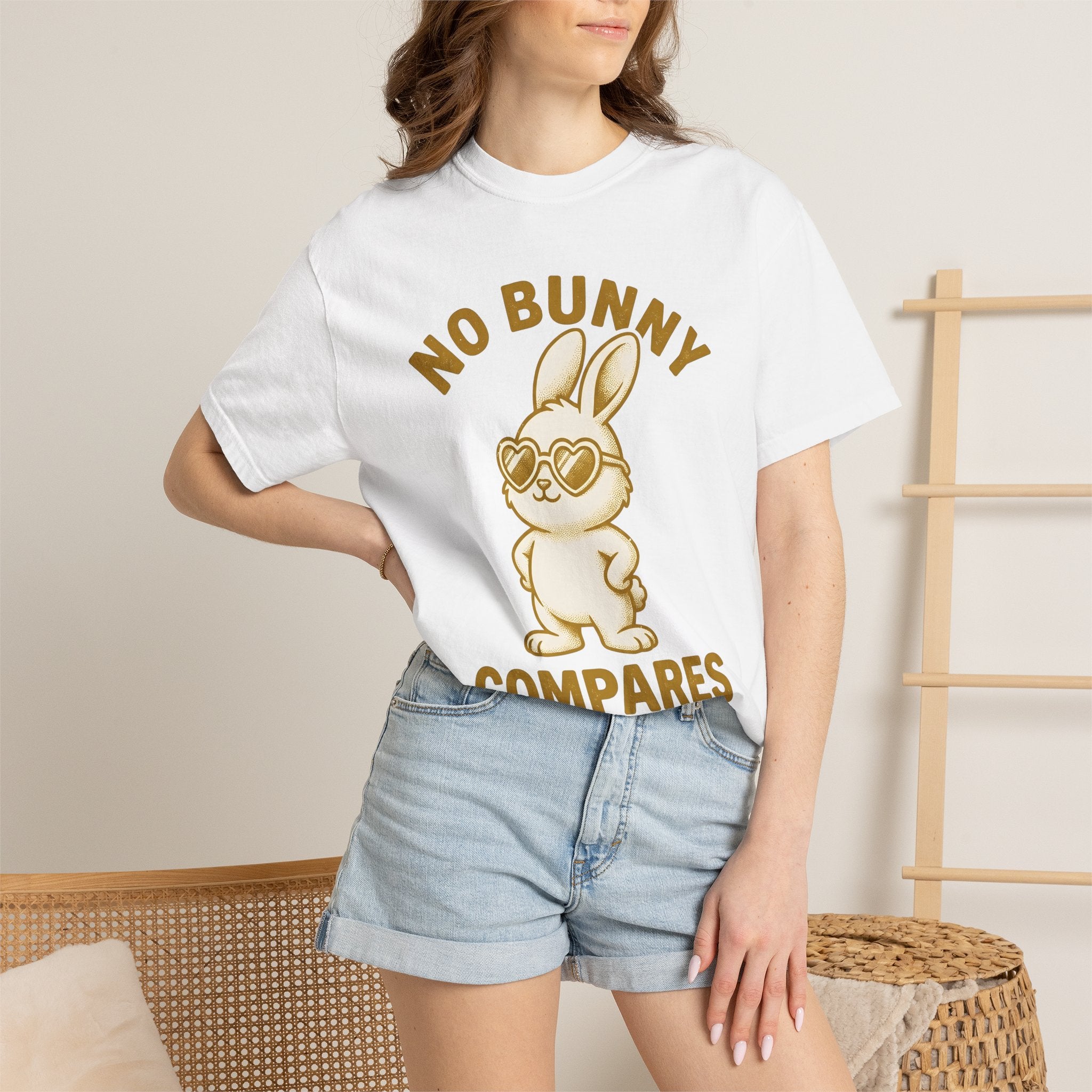 Bunny Sunglasses Shirt Easter Animal Gift Women Cartoon Tee Rabbit T-Shirt Easter Fan Bunny Tshirt Comic Graphic Retro Heart Glasses Tshirt