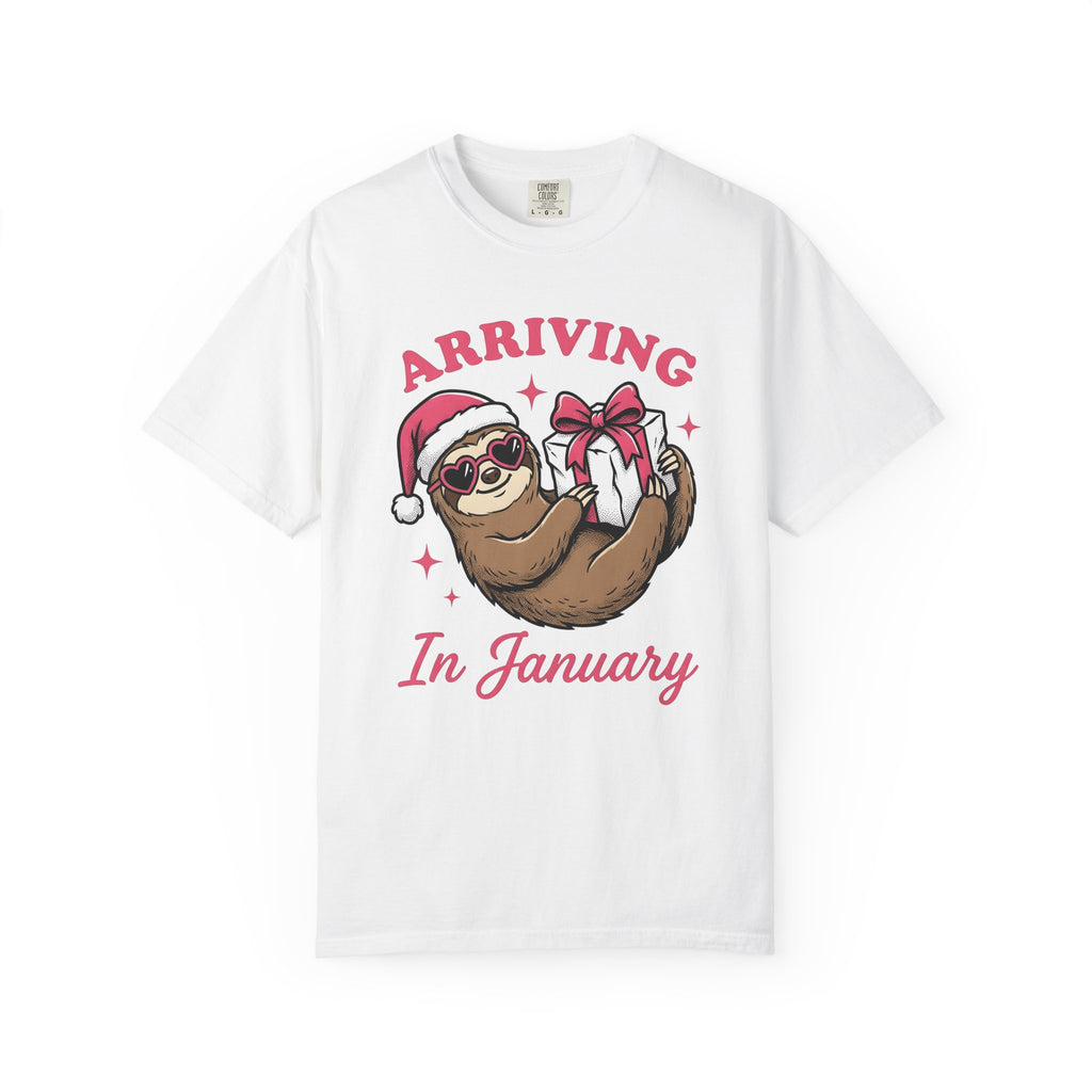Sloth Present Shirt Christmas Maternity Gift Women Comic Tee Sloth Gift T-Shirt Xmas Fan Funny Tshirt Pregnant Graphic Vintage Christmas Hat