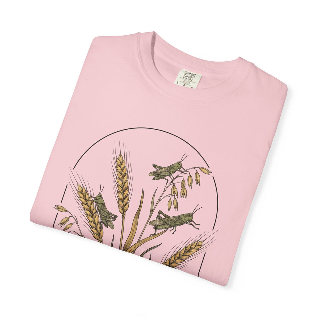 Grasshopper Art Shirt Nature Positivity Gift Women Flower Tee Locust T-Shirt Environmentalist Enthusiast Floral Tshirt Optimistic Graphic