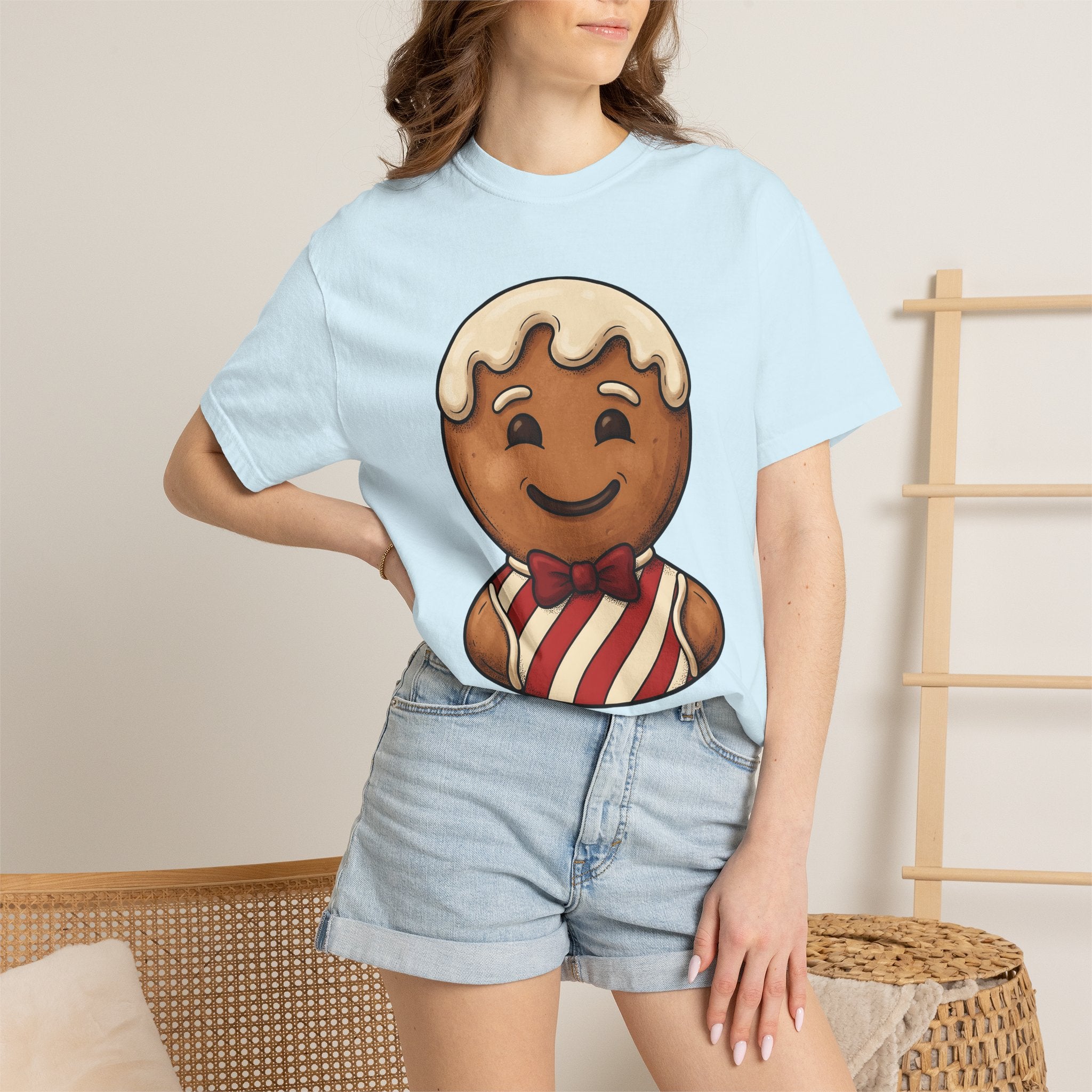 Gingerbread Man Shirt Christmas Food Gift Women Cute Tee Cookie T-Shirt Holiday Fan Gingerbread Tshirt Bakery Graphic Cartoon Bow Tie Tshirt