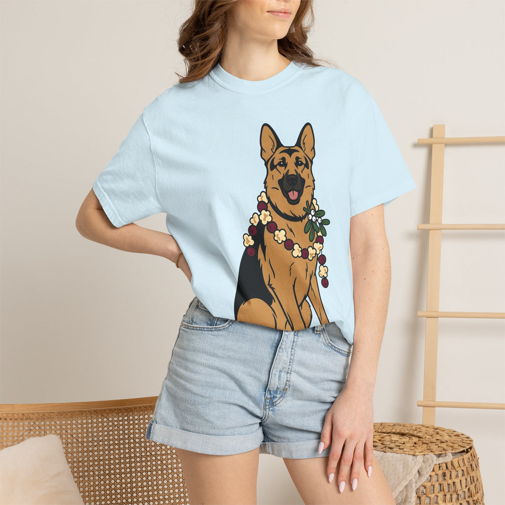 German Shepherd Shirt Dog Christmas Gift Women Cartoon Tee Alsatian T-Shirt Dog Fan Toon Tshirt Winter Graphic Minimalist Flower Garland