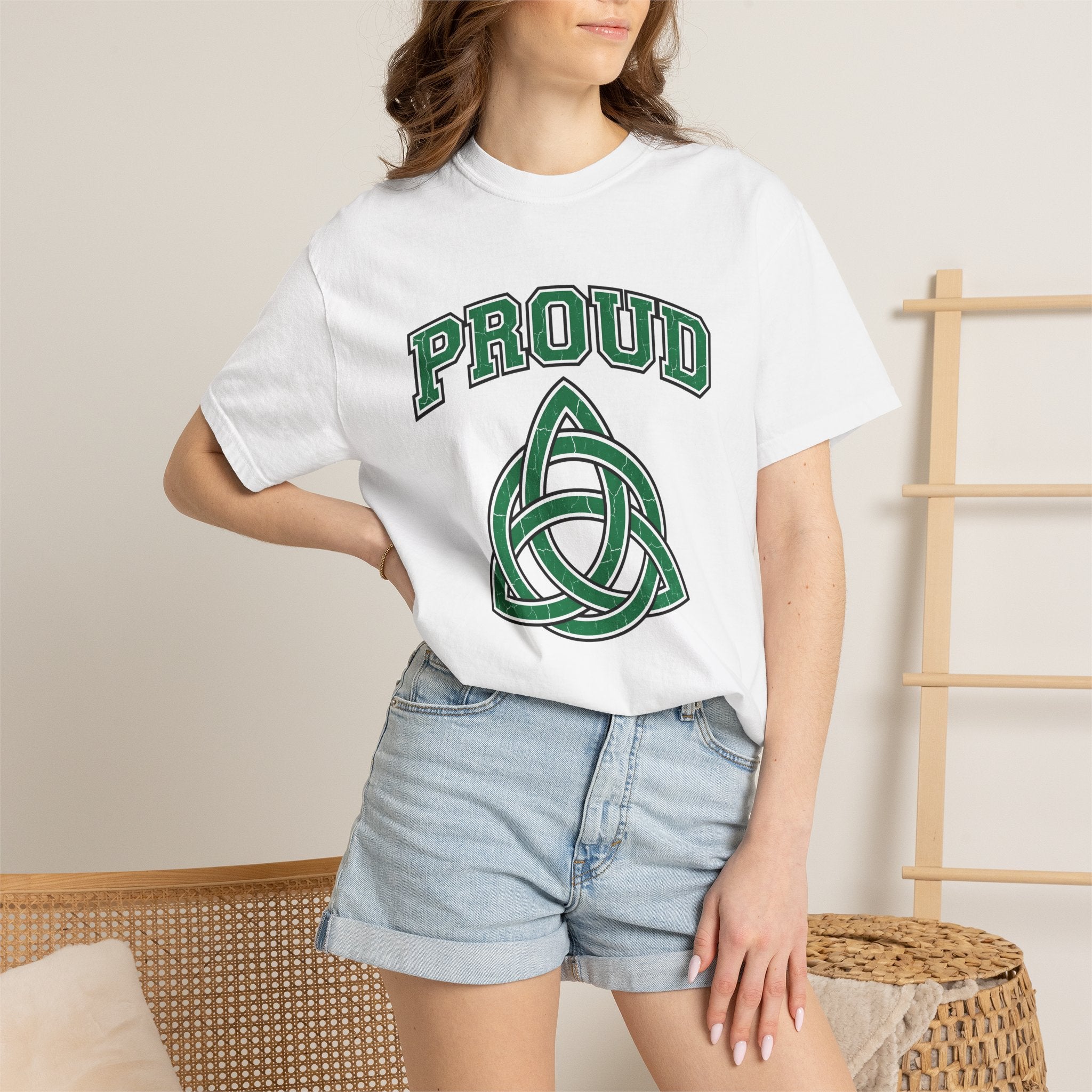 Celtic Braid Shirt St Patrick's Day Claddagh Gift Women Weathered Tee Knotwork T-Shirt Shamrock Fan Celtic Knot Tshirt Claddagh Graphic