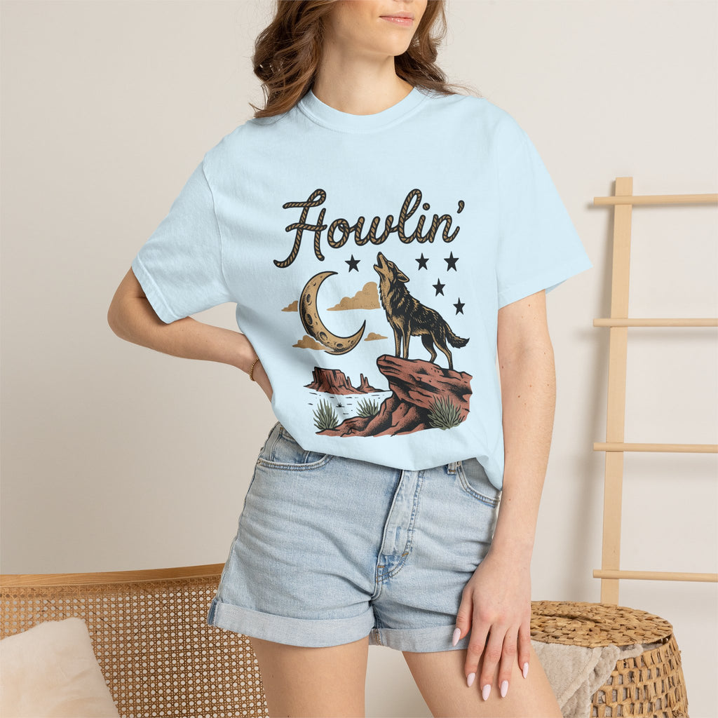 Wolf Howling Shirt Cowgirl Cowboy Gift Women Retro Tee Wolf T-Shirt Rodeo Fan Vintage Tshirt Cowboy Graphic Throwback Moon Phase Tshirt